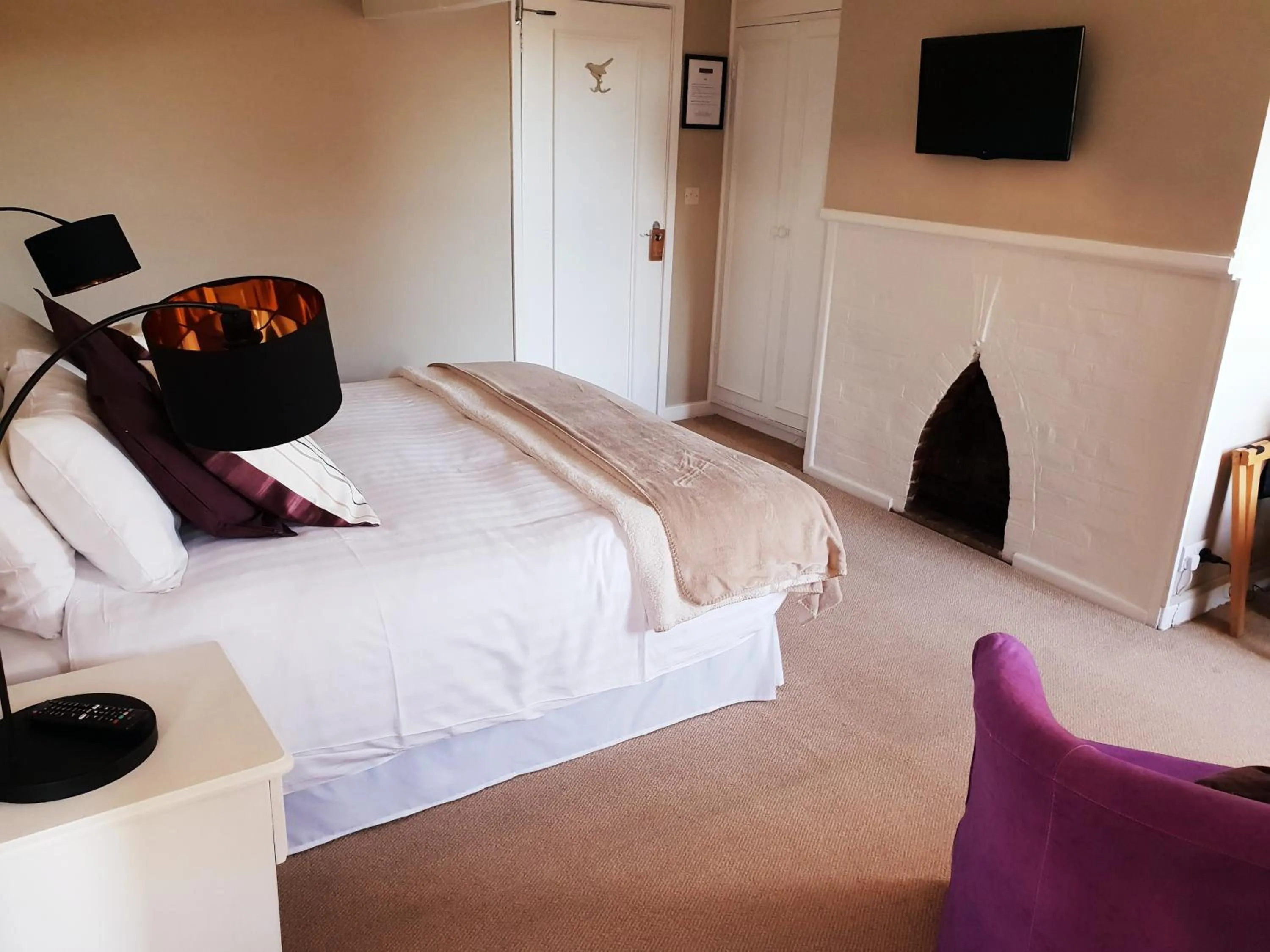 Bed in Orles Barn Guest House