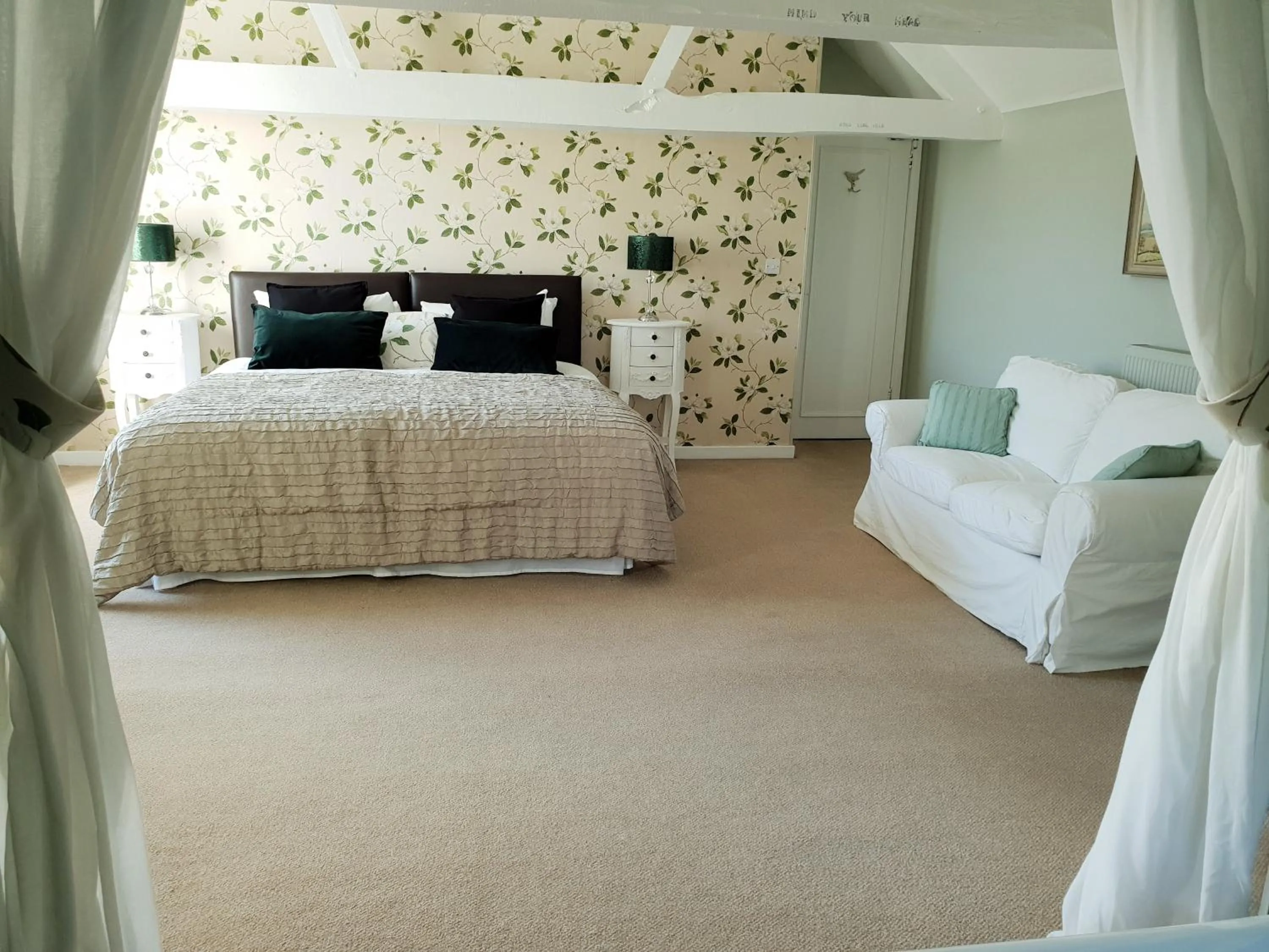 Bed in Orles Barn Guest House