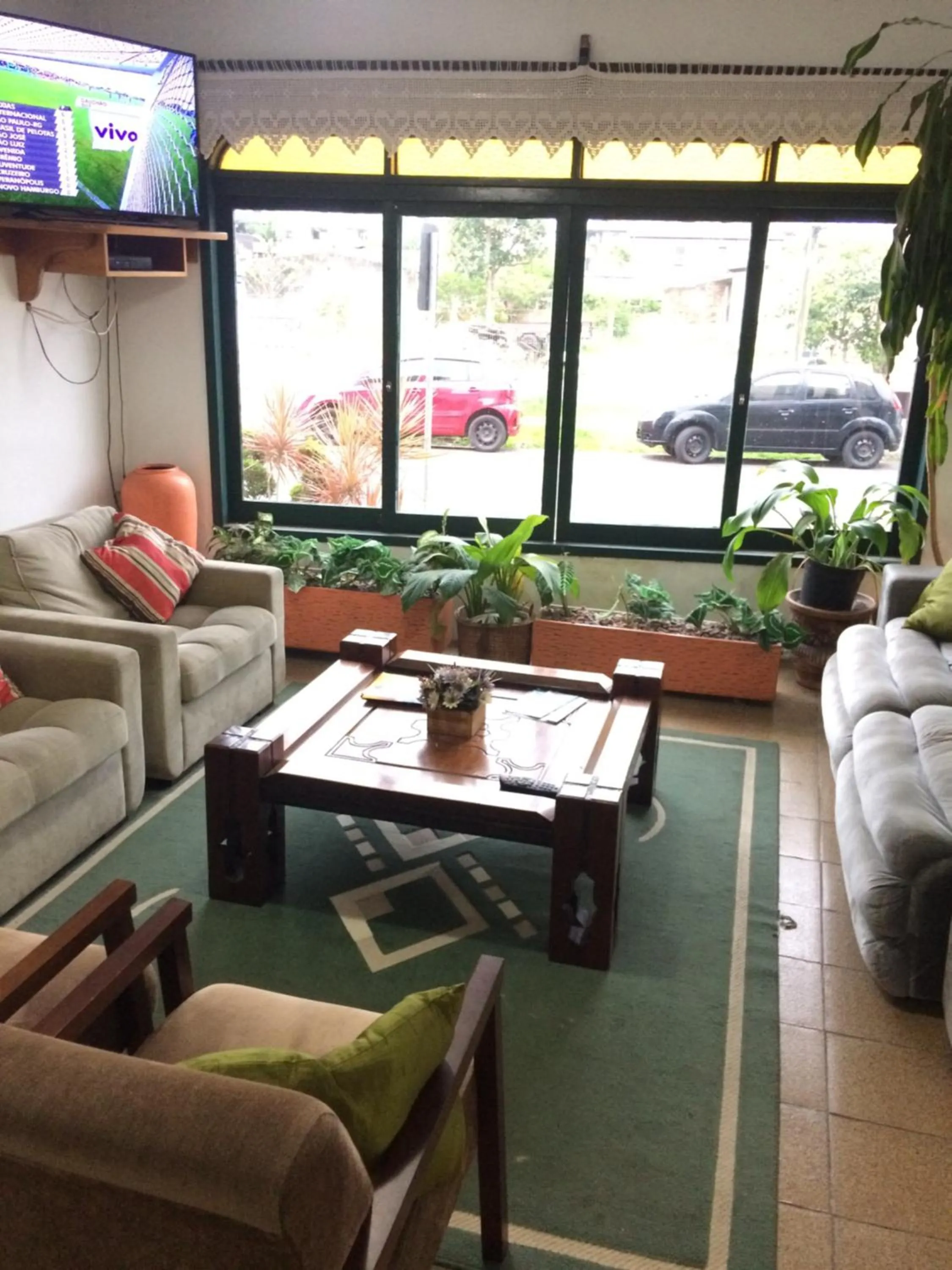 Communal lounge/ TV room in Hotel Bauer