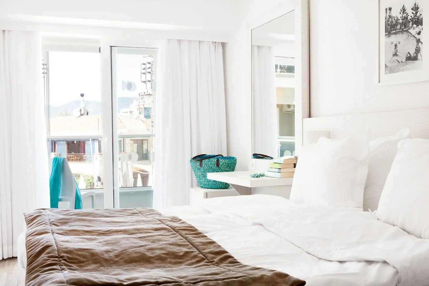 Twin Room with Side Sea View in The Beachfront Hotel Adult Only 16 Plus Twin Room with Side Sea View in The Beachfront Hotel Adult Only 16 Plus