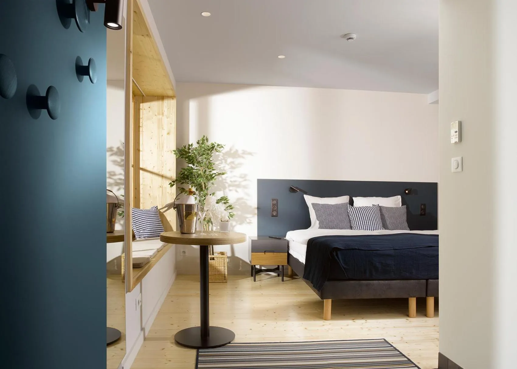 Photo of the whole room, Bed in Hôtel Au Petit Pont