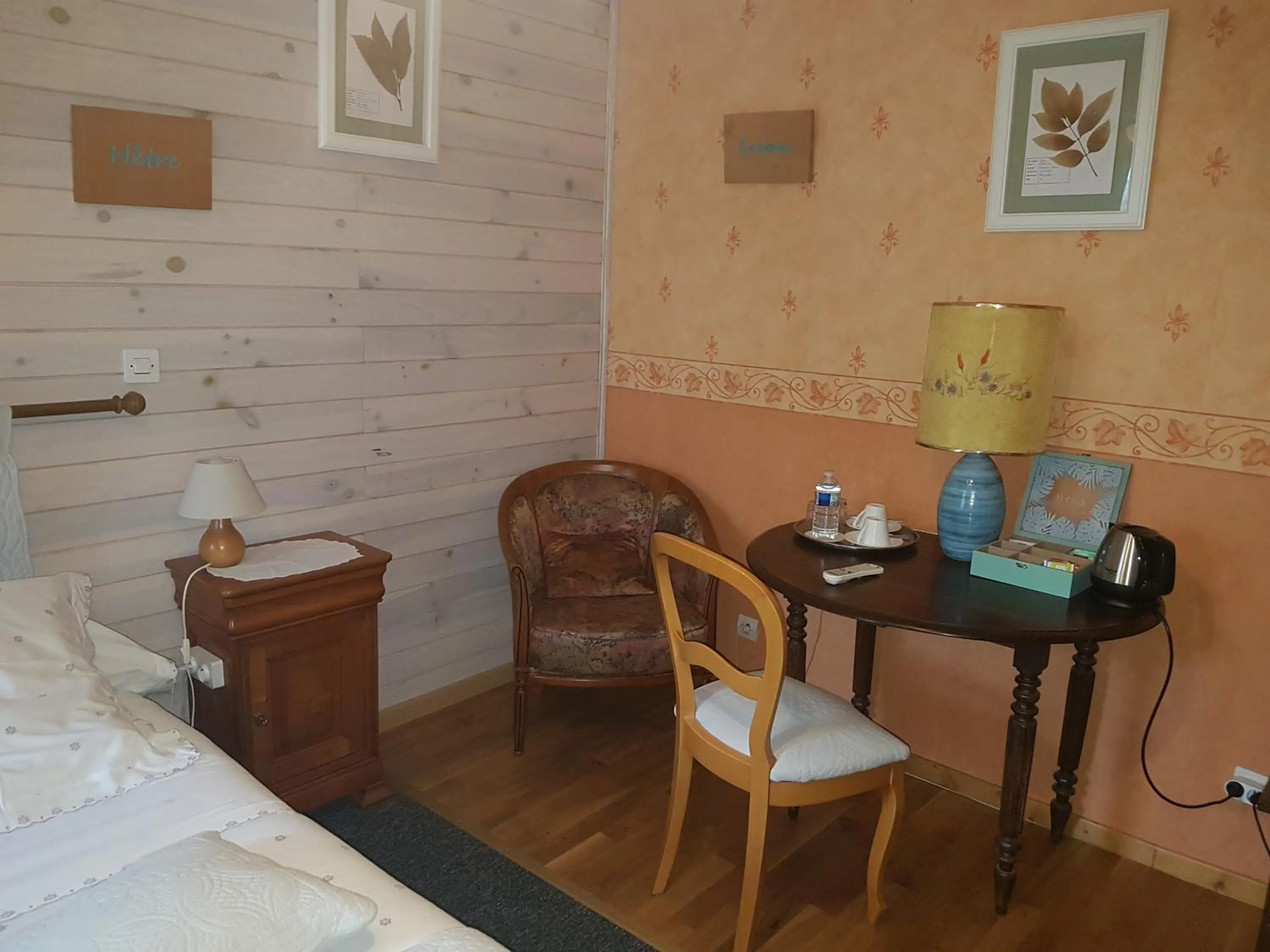 Food and drinks, Bed in Le clos du Tay