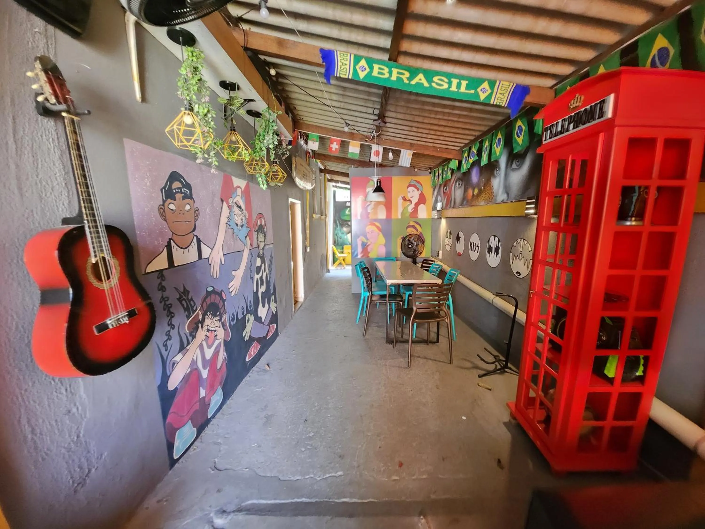 Communal lounge/ TV room in Vila Rock Hostel - próx Allianz Parque, Vila Madalena, Av Paulista, Hospital das Clínicas, PUC