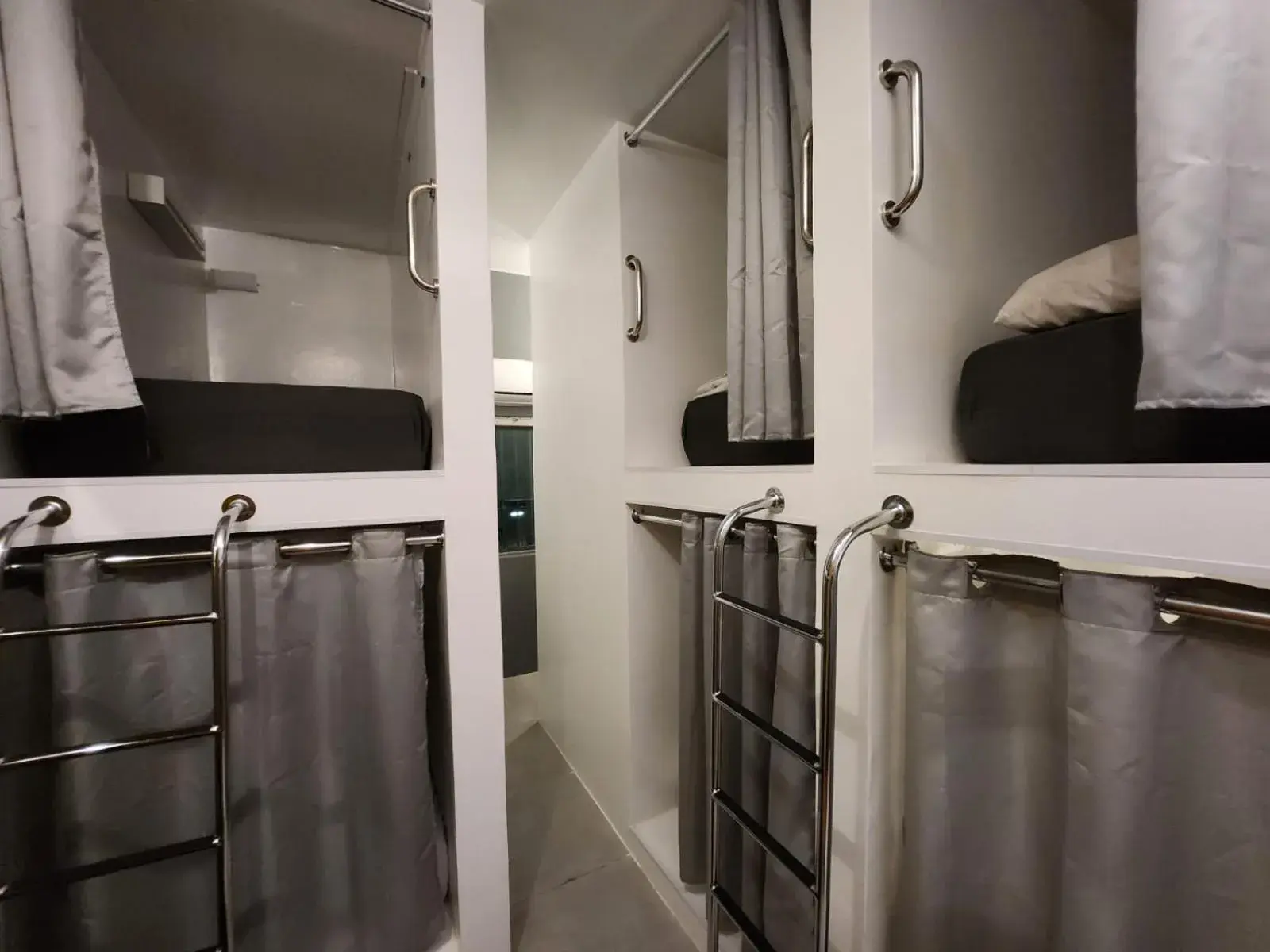 Single Bed in Mixed Dormitory Room in Vila Rock Hostel - Secure Neighborhood, Near the Subway, Allianz Parque, Vila Madalena, Avenida Paulista and Pinheiros Single Bed in Mixed Dormitory Room in Vila Rock Hostel - Secure Neighborhood, Near the Subway, Allianz Parque, Vila Madalena, Avenida Paulista and Pinheiros