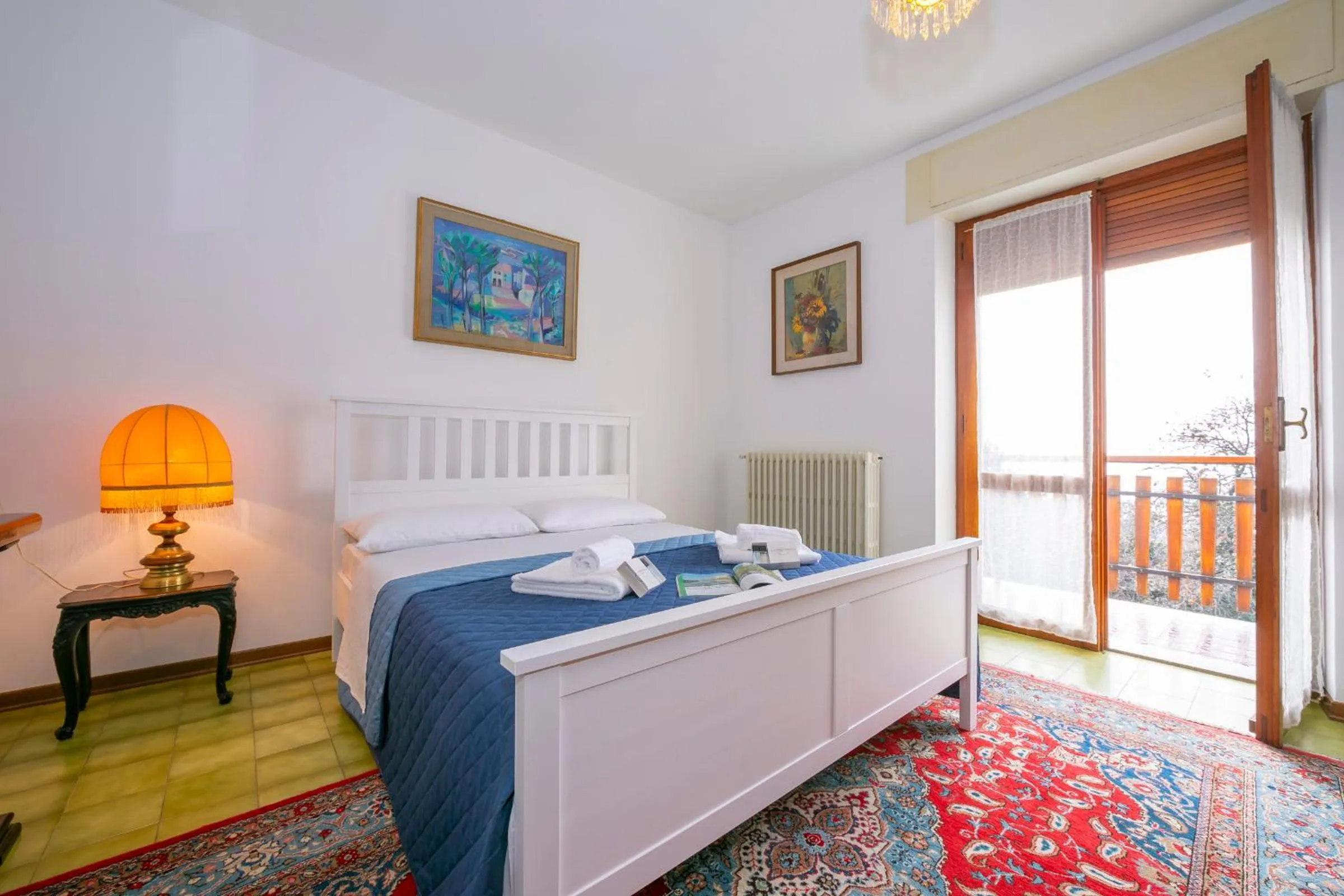 Bedroom, Bed in Villa La Verbanina Private Garden - Happy Rentals