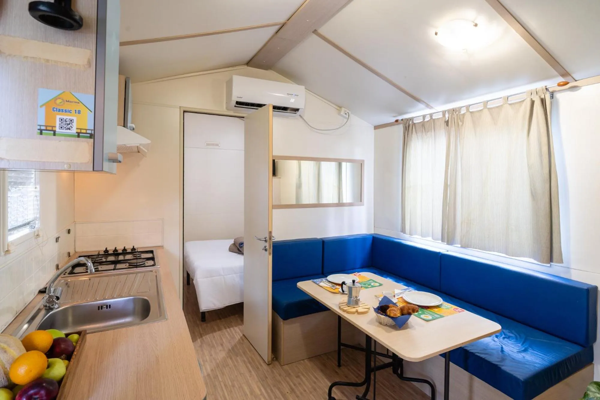 Dining area in Club del Sole Marina Family Resort