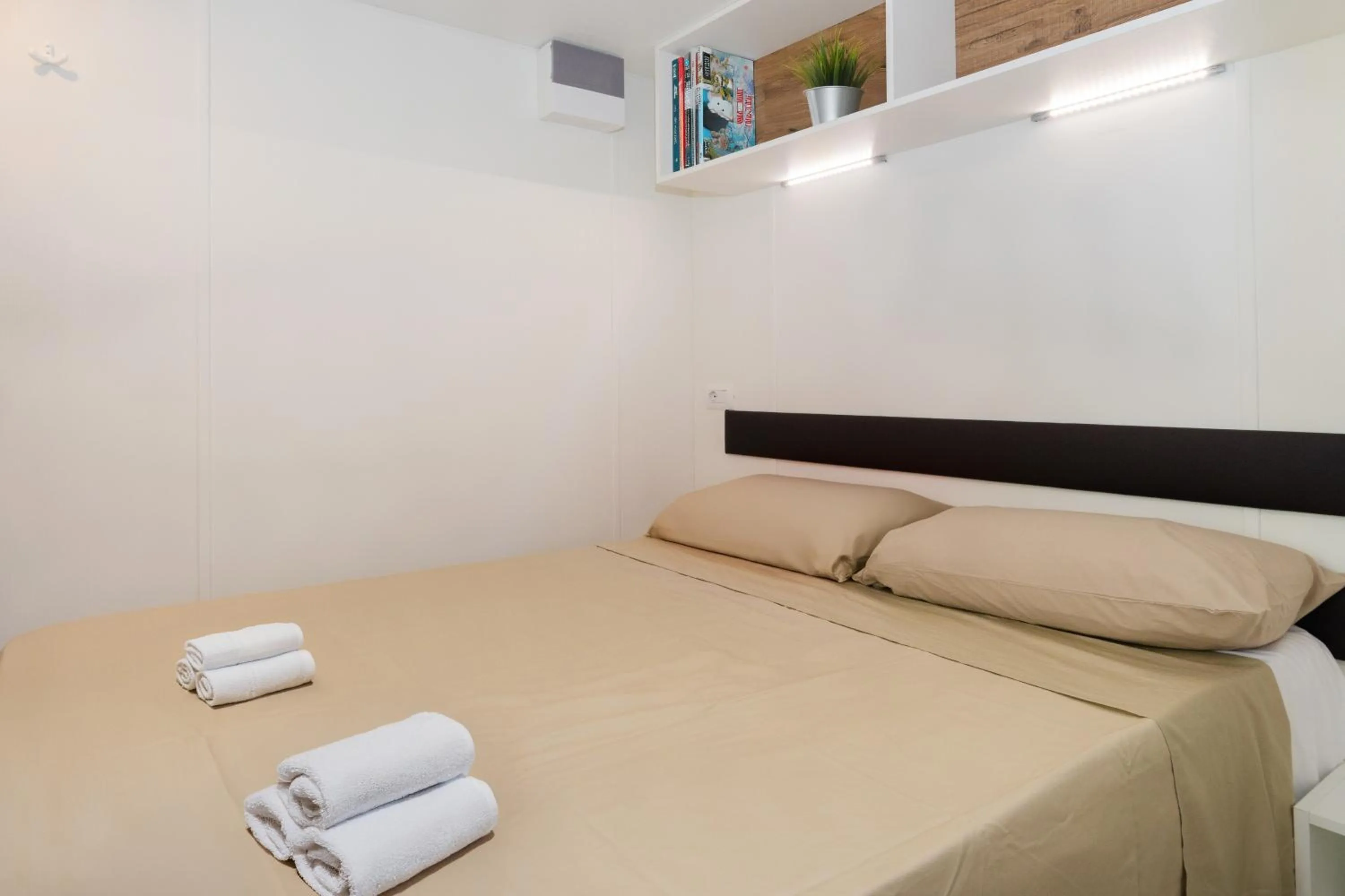 Bedroom, Bed in Club del Sole Marina Family Resort