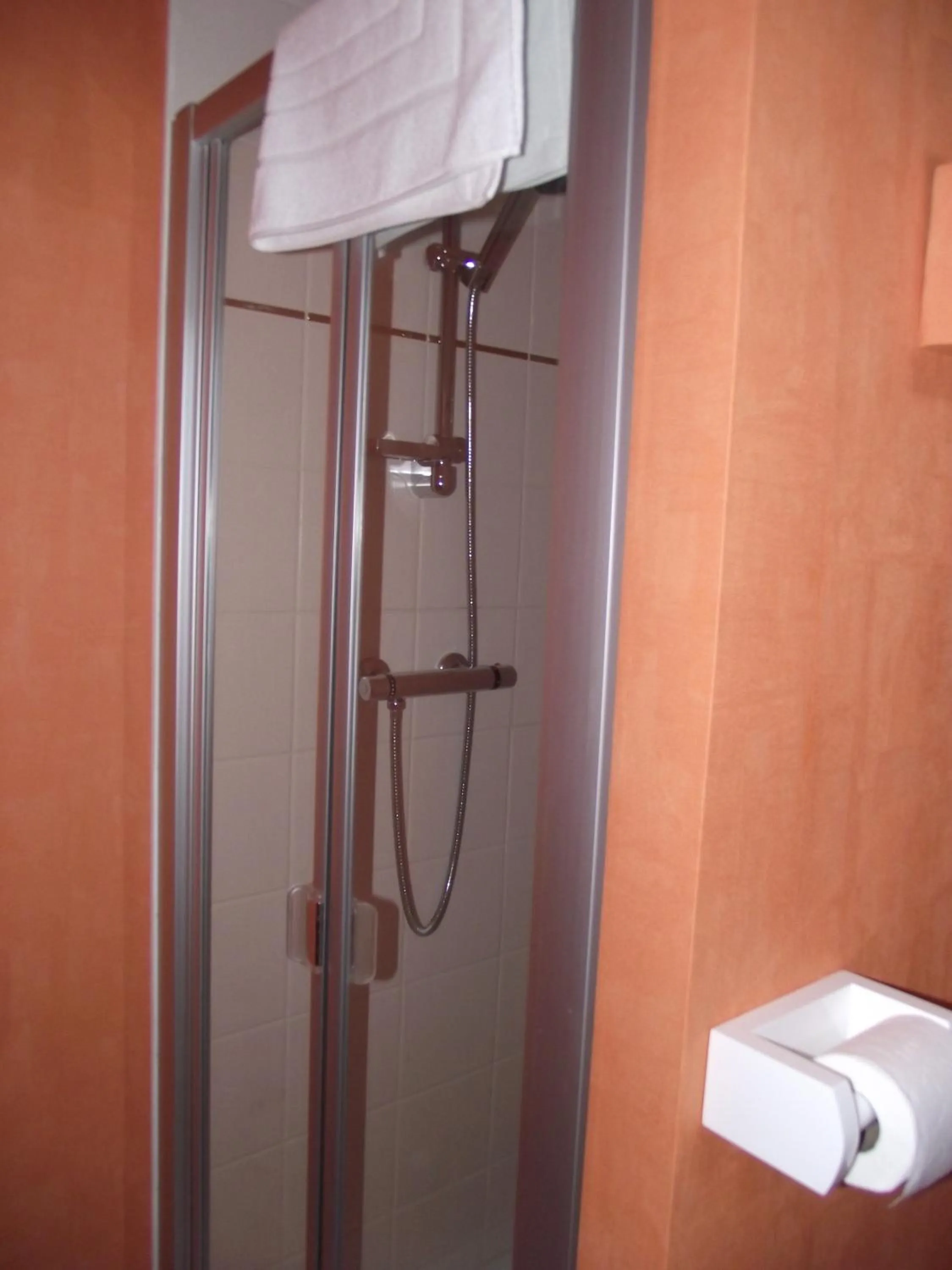 Bathroom in Acaba d'Entrar