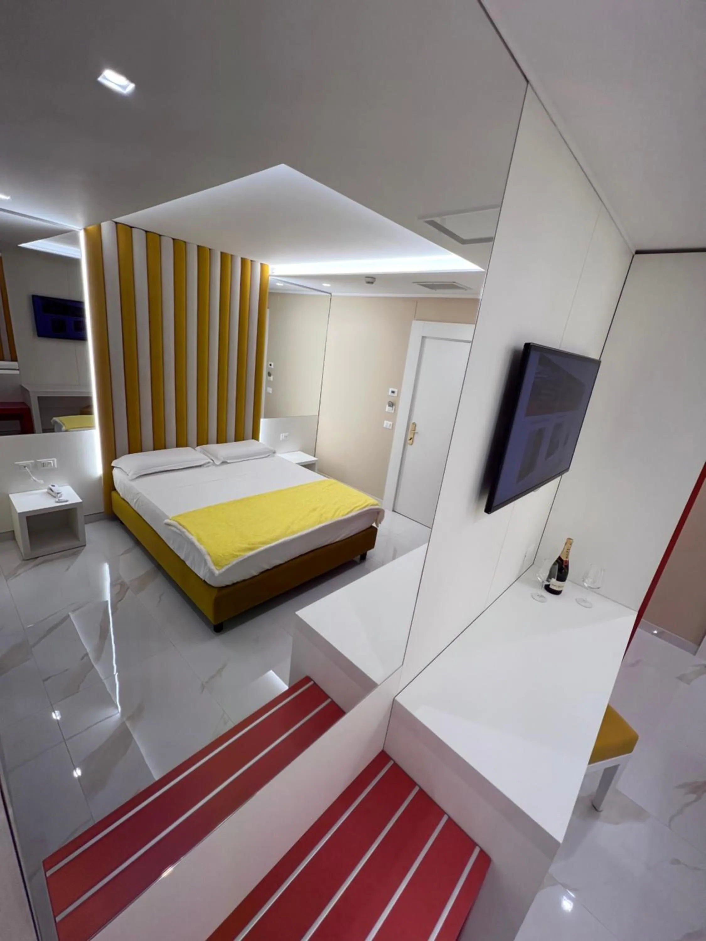 Photo of the whole room, Bed in Hotel Smeraldo