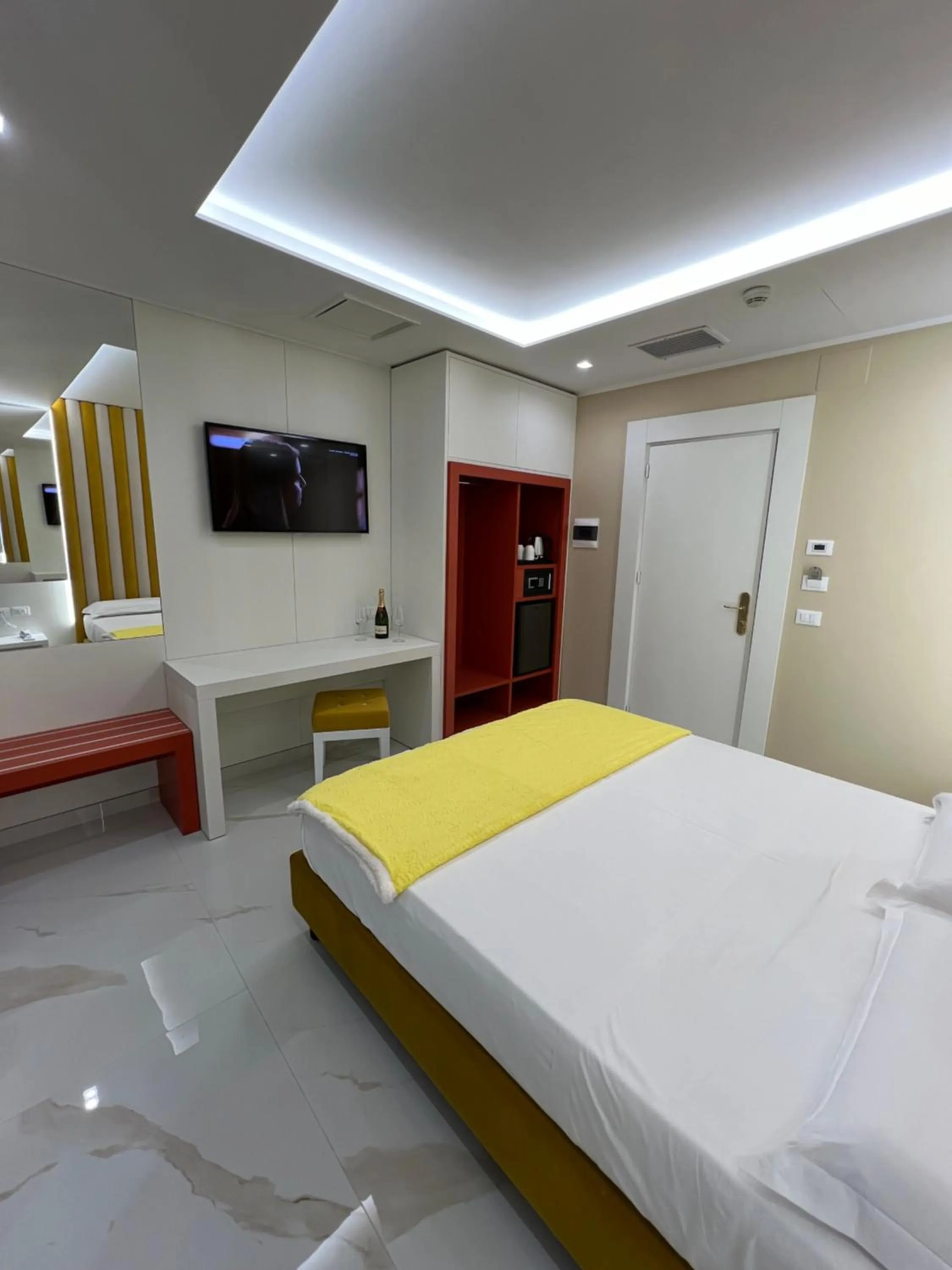 Photo of the whole room, Bed in Hotel Smeraldo