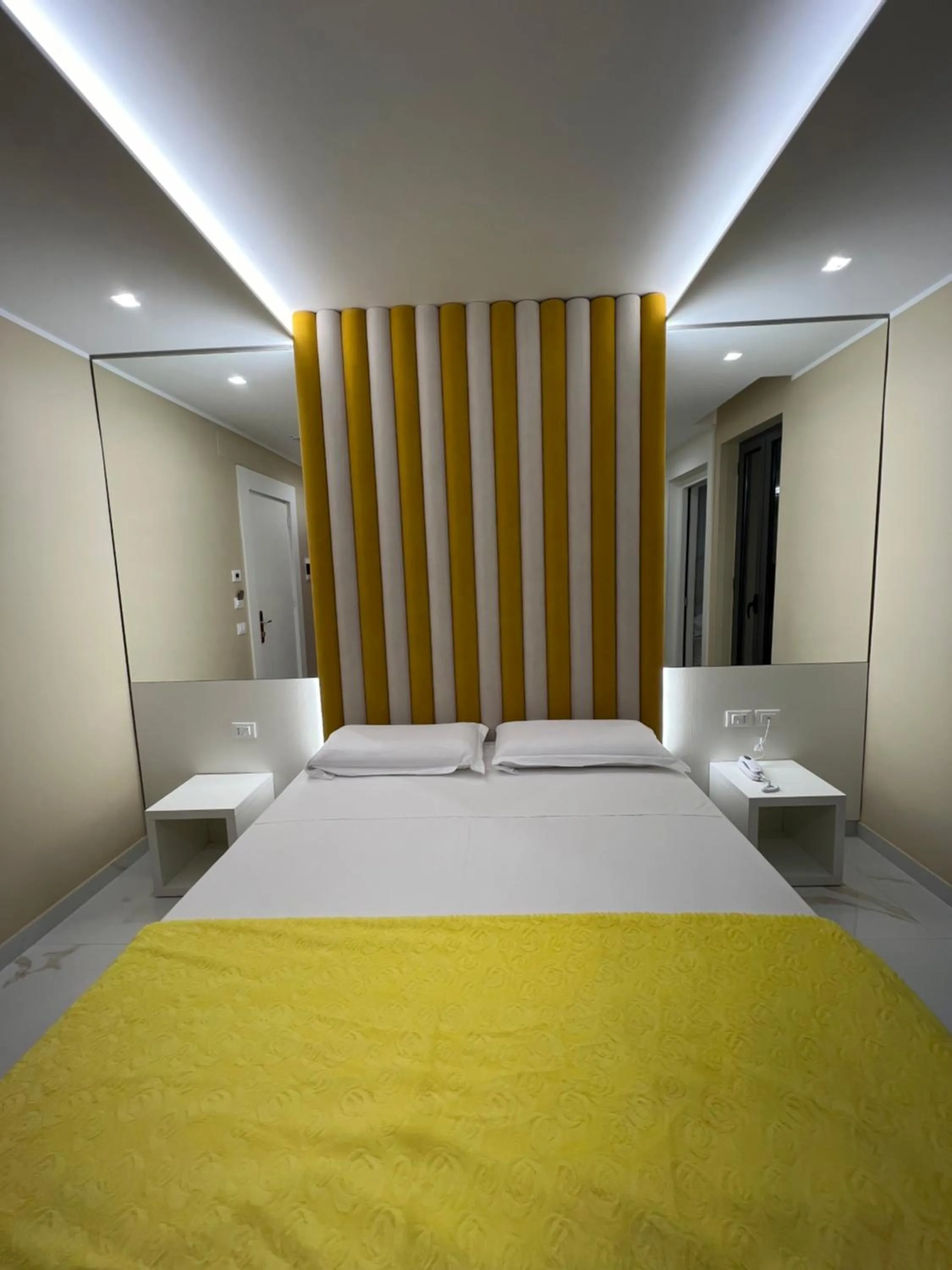 Photo of the whole room, Bed in Hotel Smeraldo