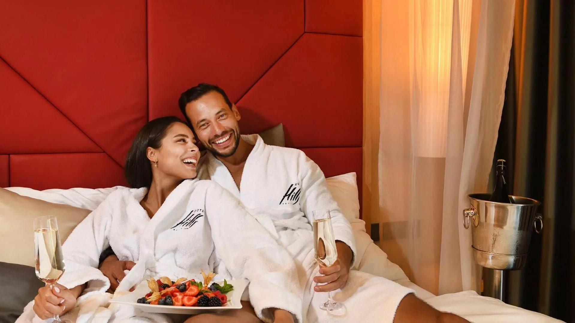 Living room, Bed in Hotel Hills