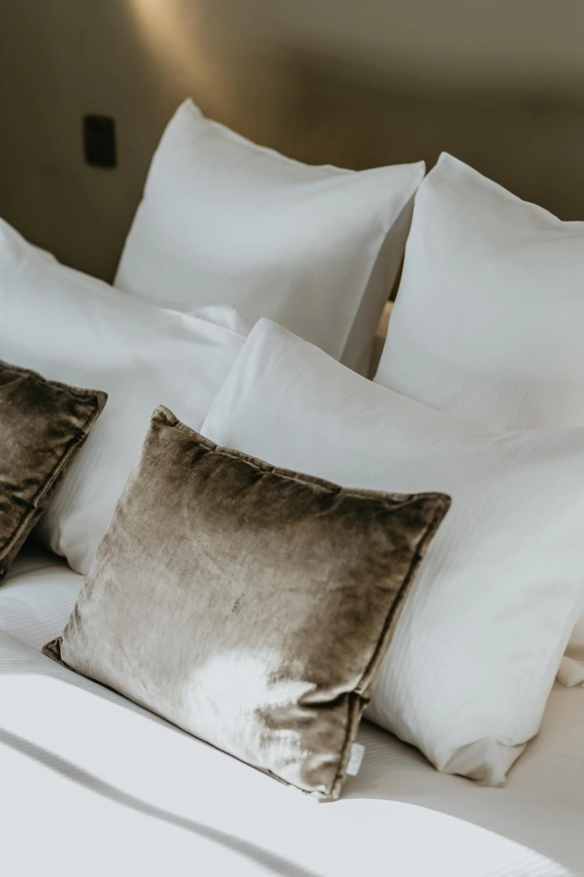 Bed in Hôtel Restaurant La Ferme de Cupelin