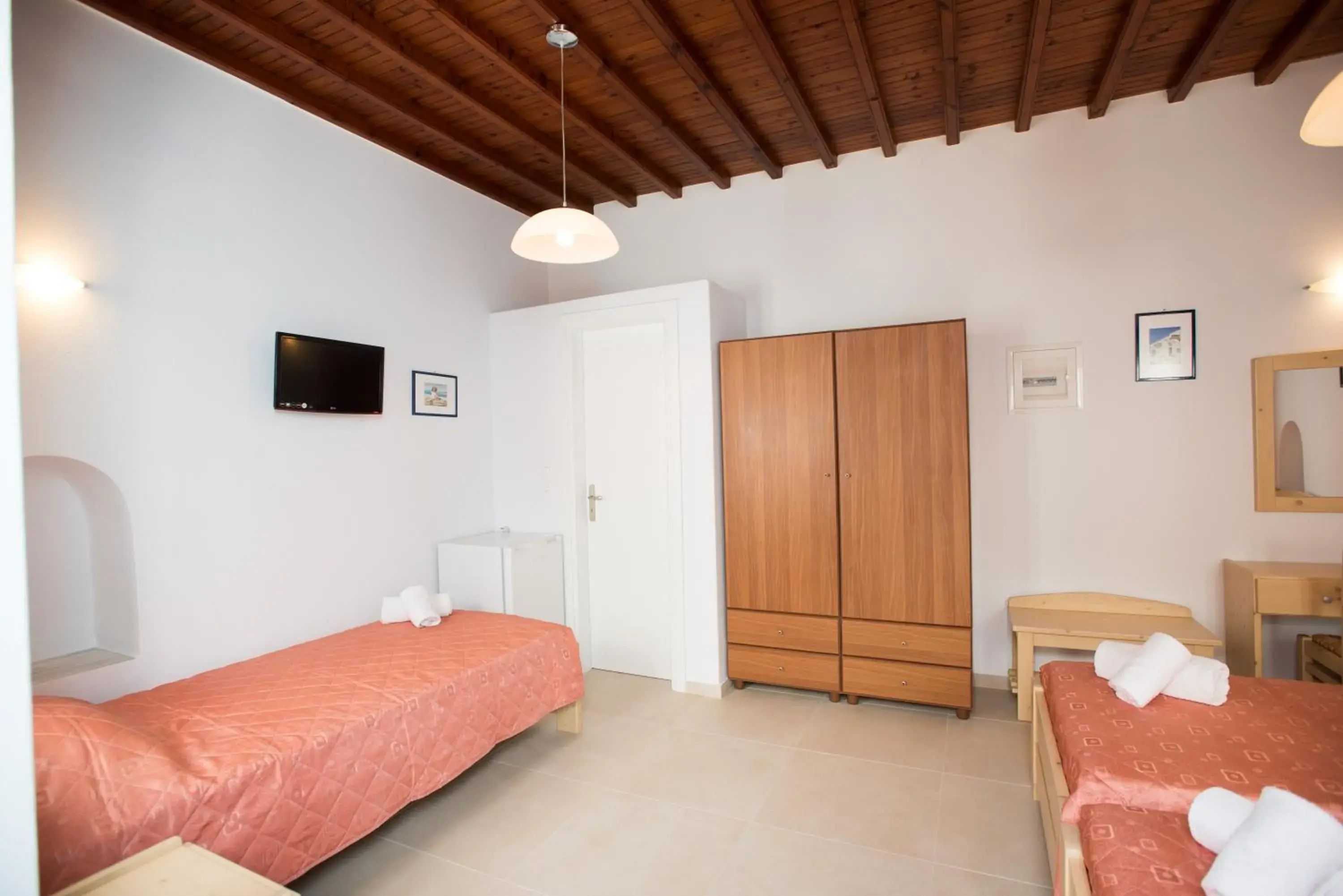 Triple Room in Florance Apartments & Rooms Triple Room in Florance Apartments & Rooms