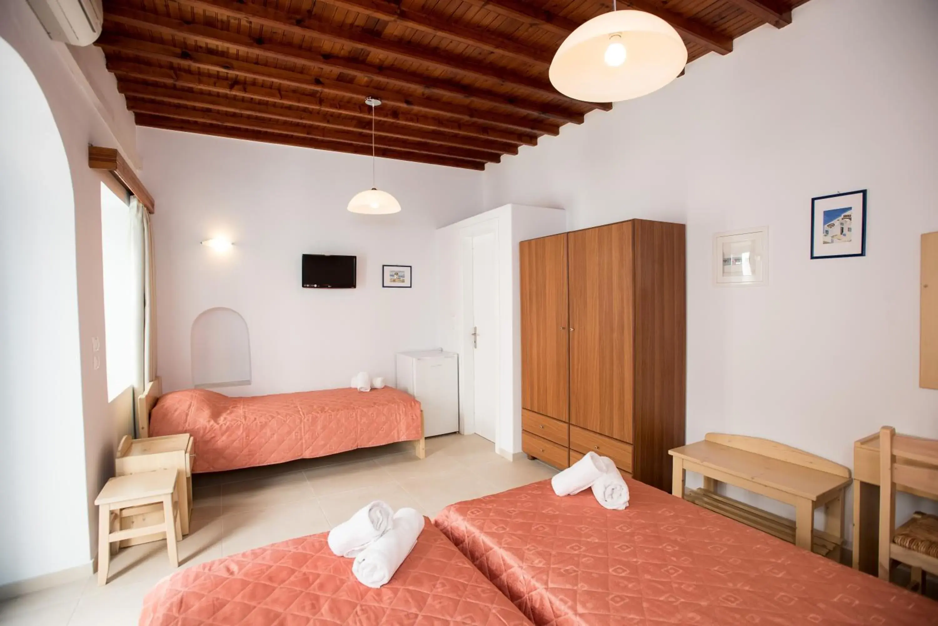 Triple Room in Florance Apartments & Rooms Triple Room in Florance Apartments & Rooms
