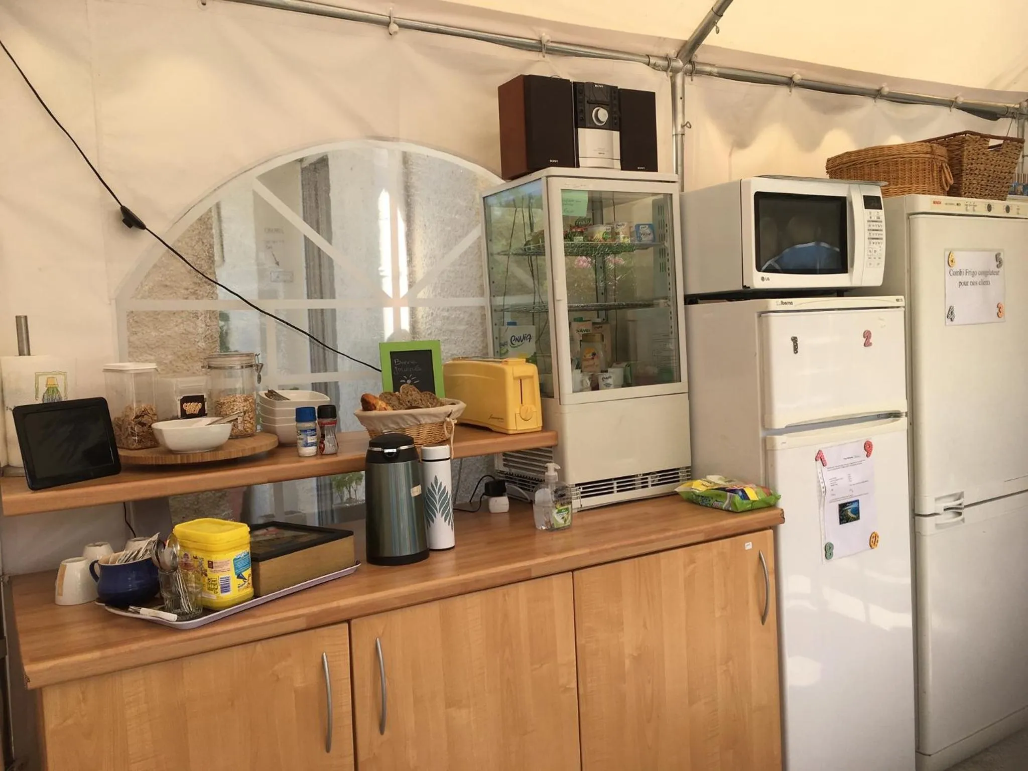 Coffee/tea facilities in chambre d'hôtes Villa Côte Vermeille