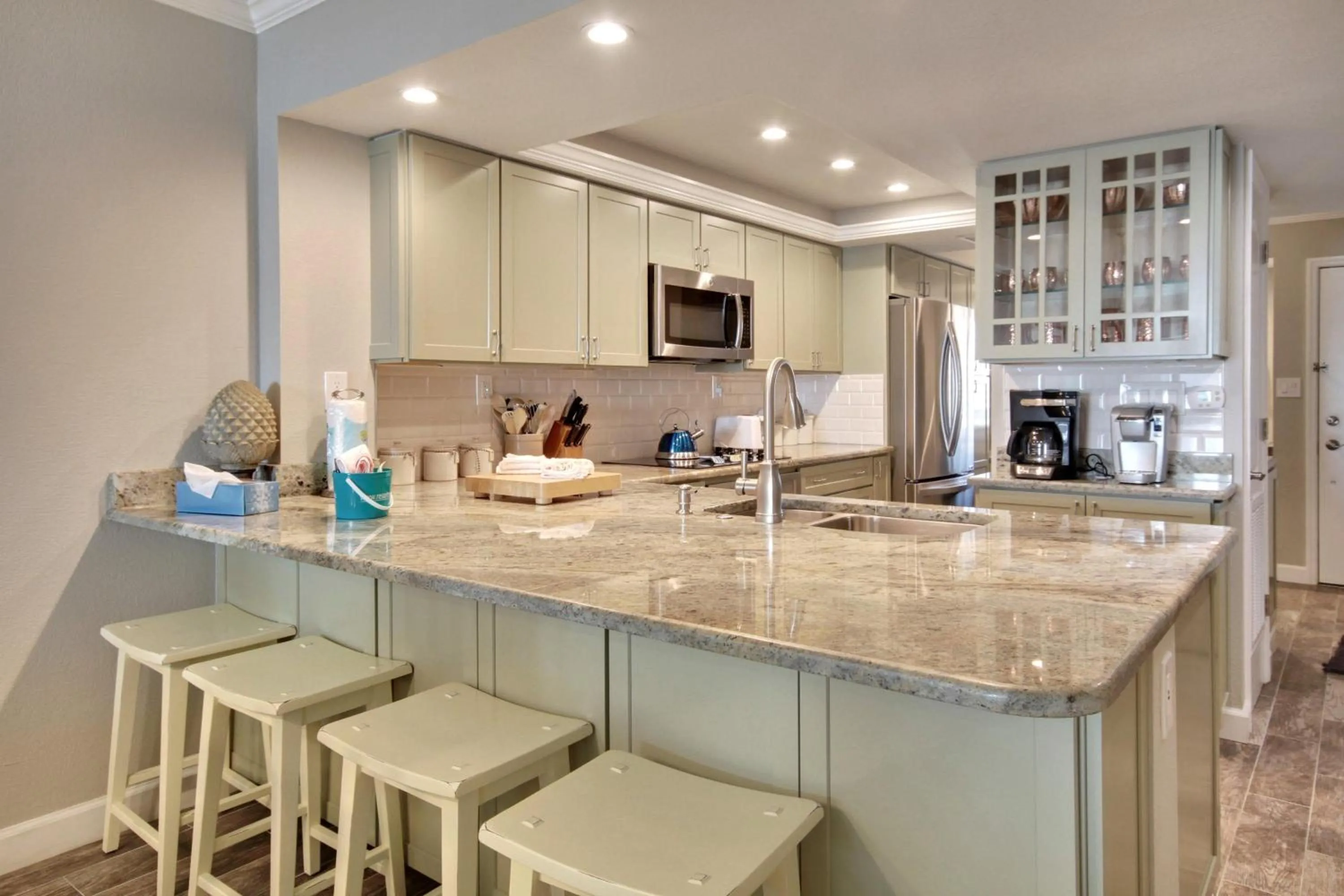 Land's End 10-402 Beach Front - Premier