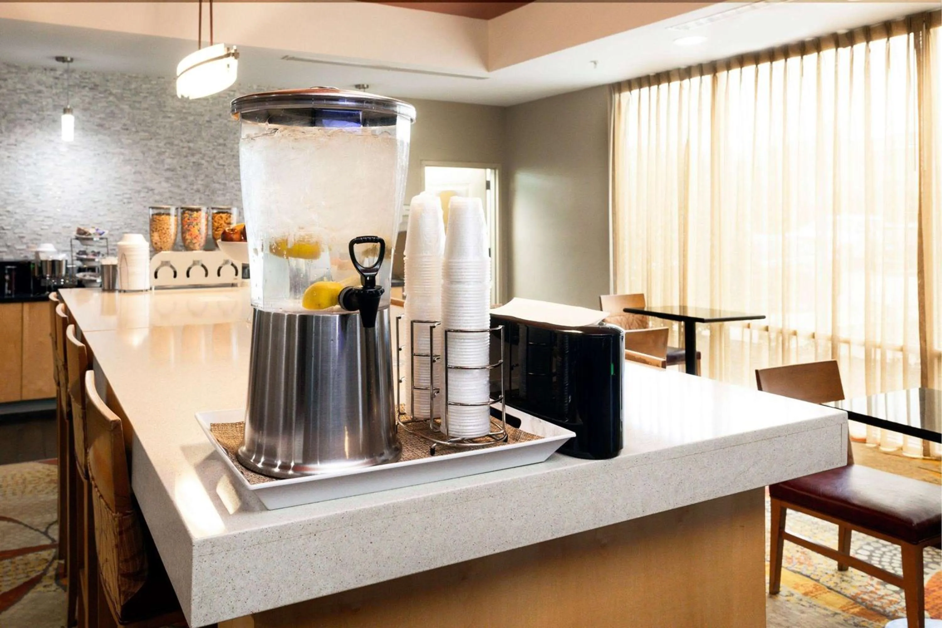 Breakfast in La Quinta by Wyndham Starkville at MSU