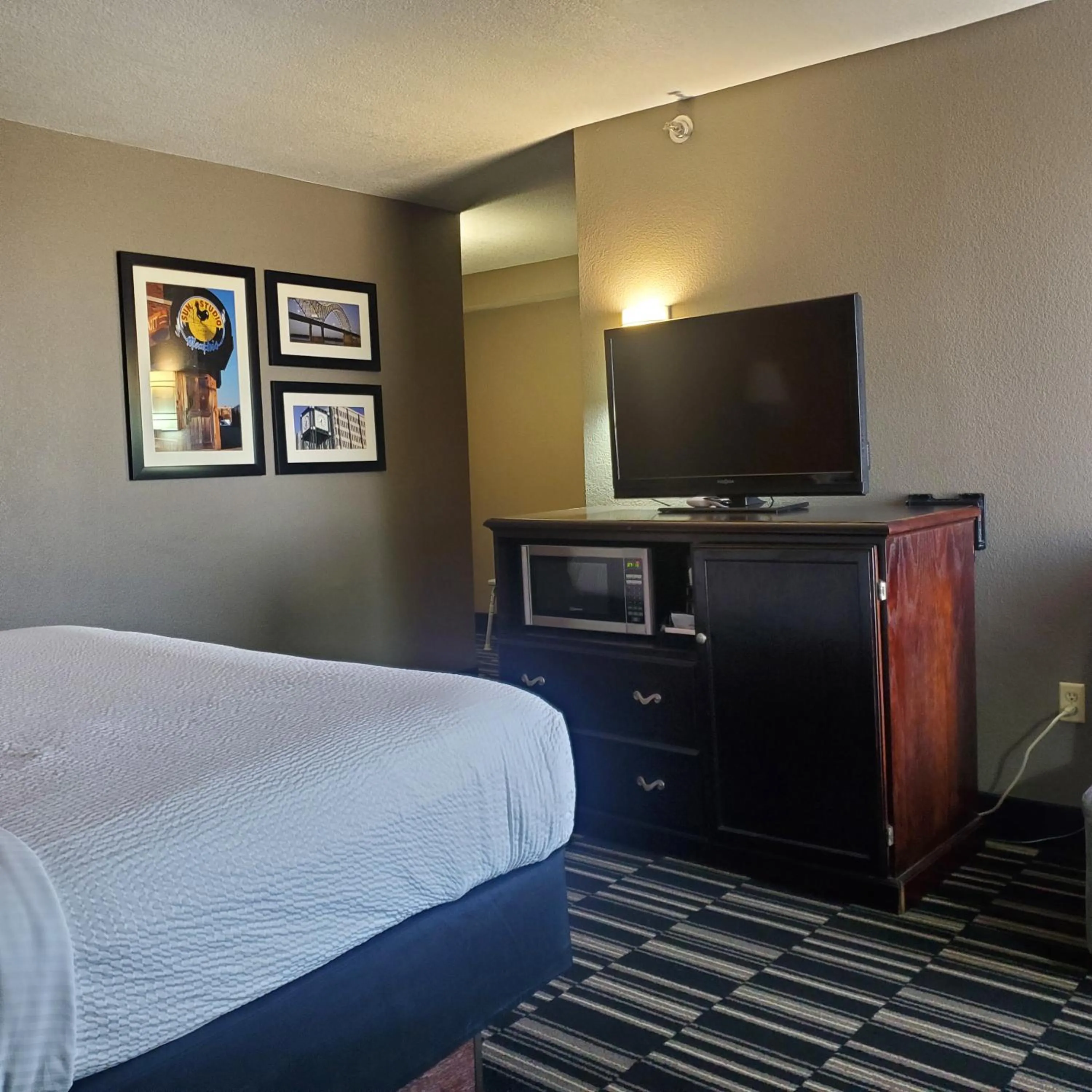 Bedroom, Bed in La Quinta by Wyndham Memphis Airport Graceland