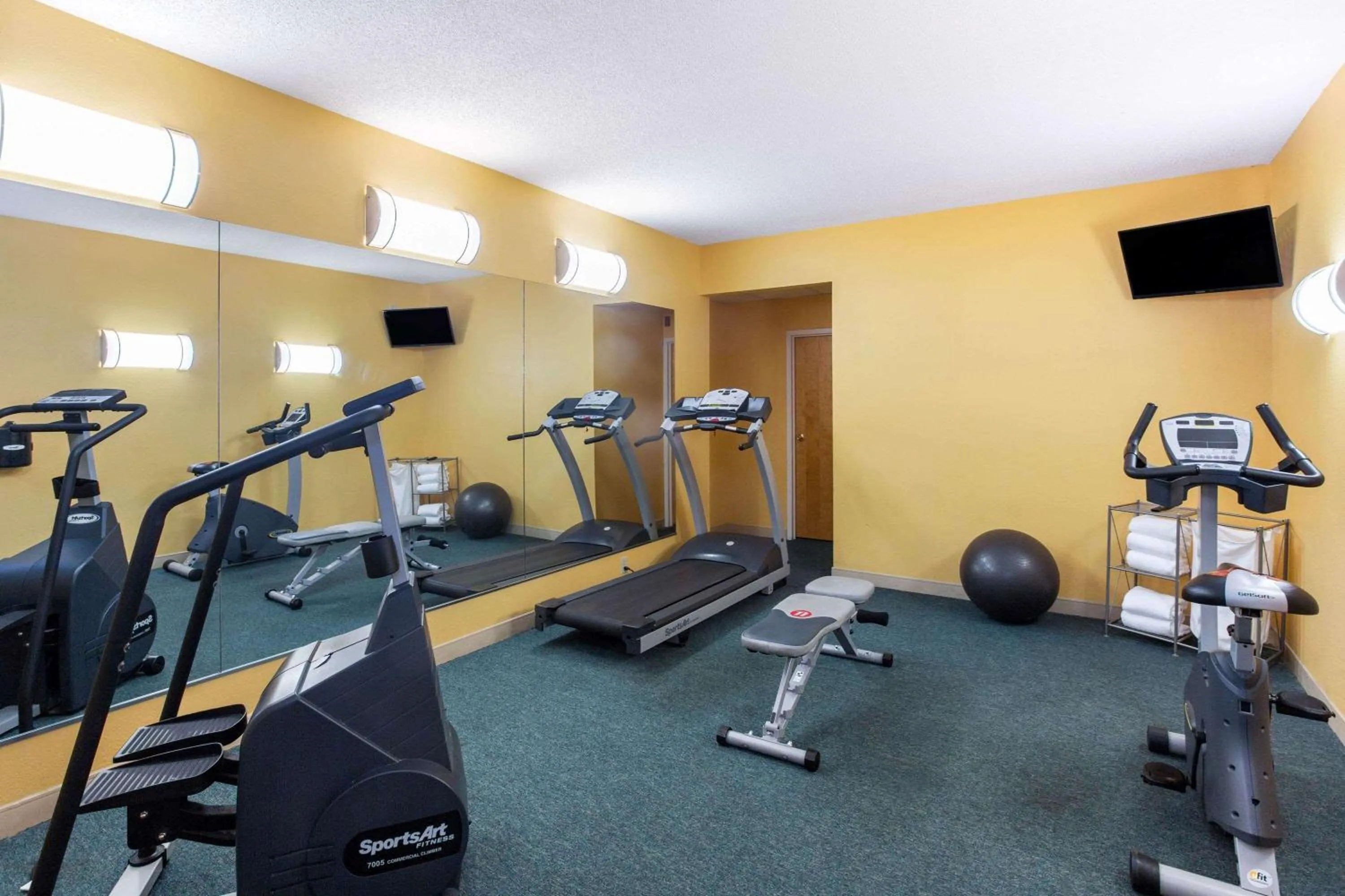 Fitness centre/facilities in La Quinta by Wyndham Sarasota Downtown