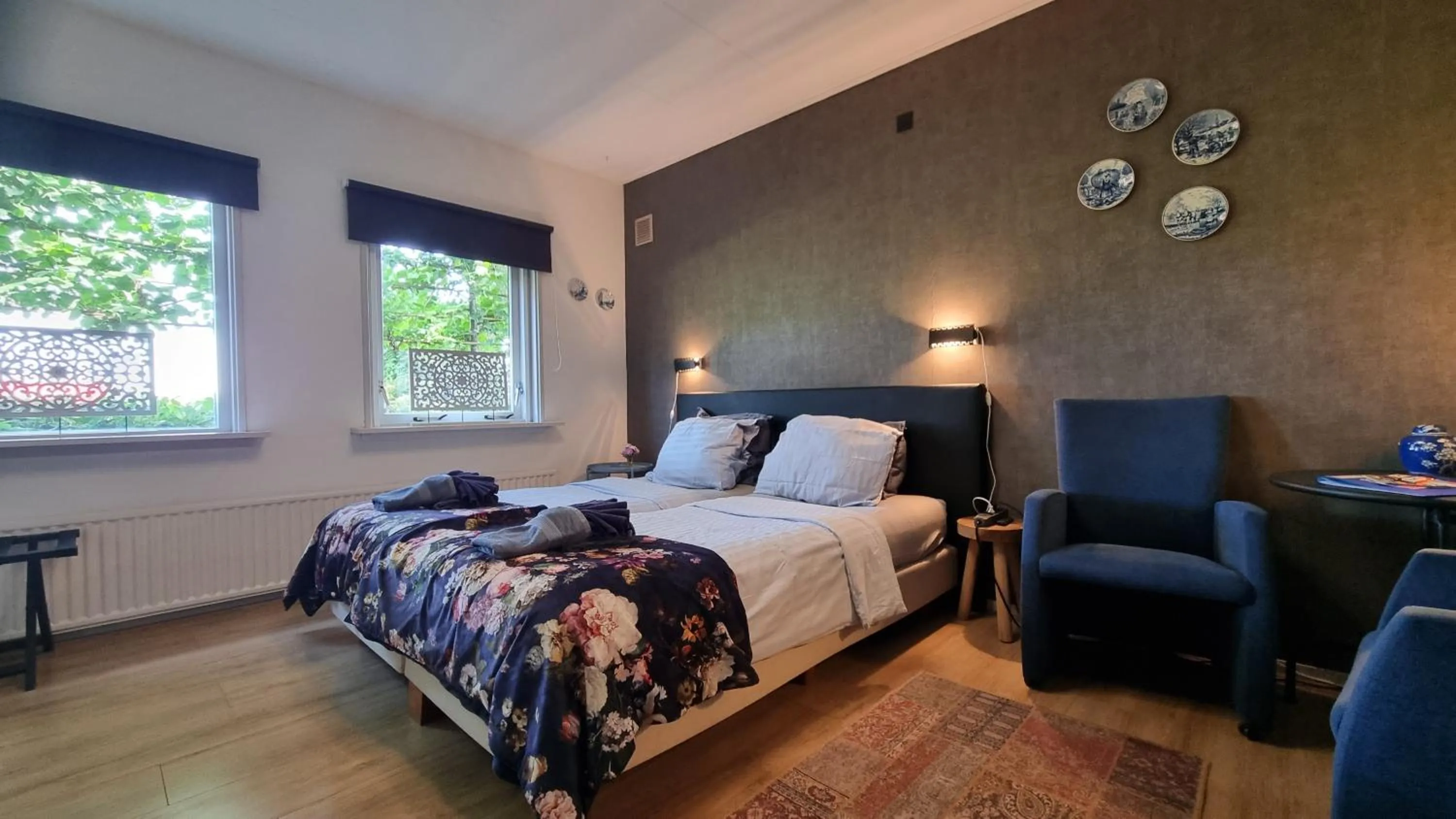 Bed in City Farmer Amsterdam a Guesthouse with Free Parking, Bikes & Easy City Center Access