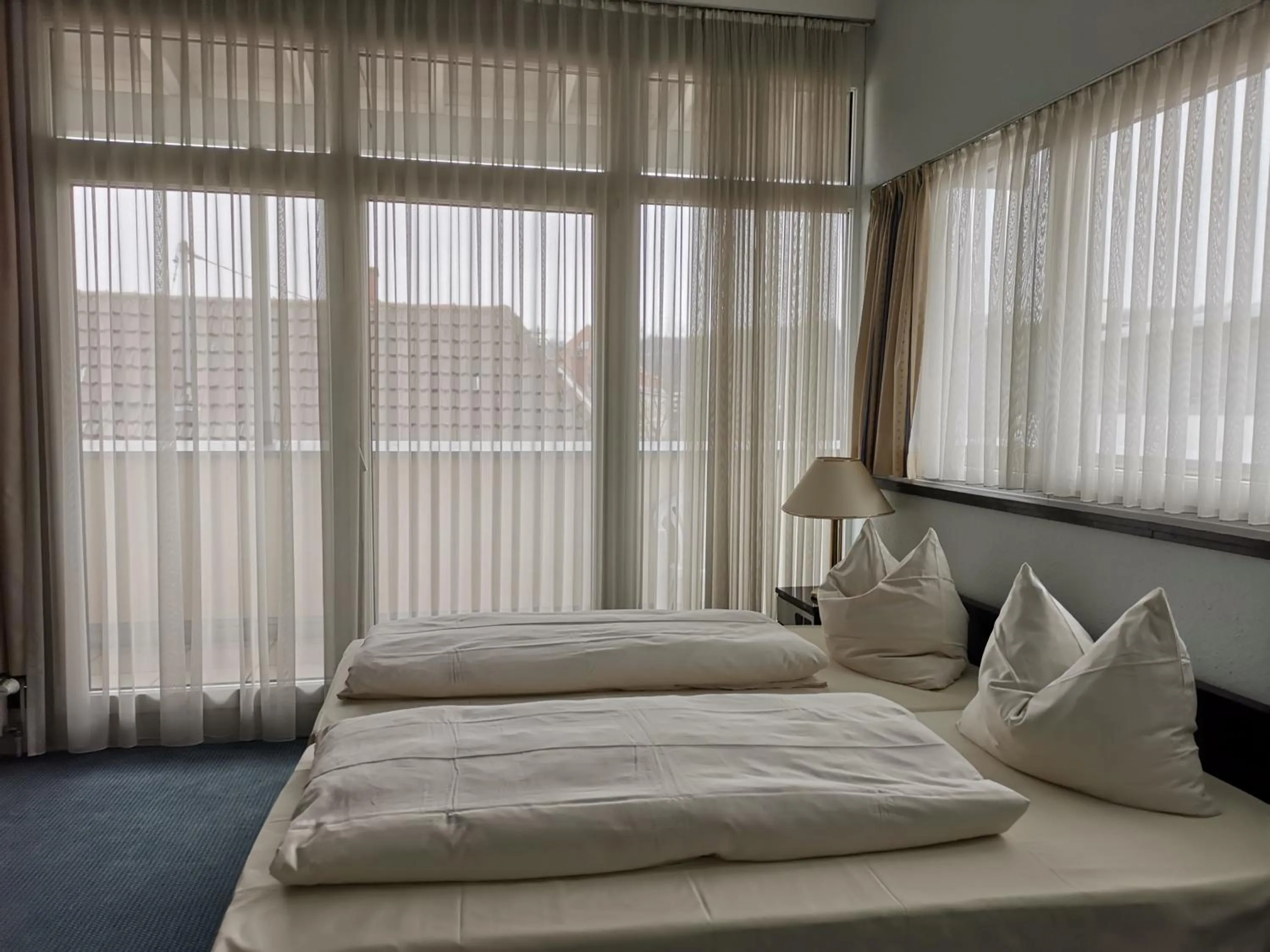 Bedroom, Bed in Hotel-Restaurant Pfeffermühle Balingen