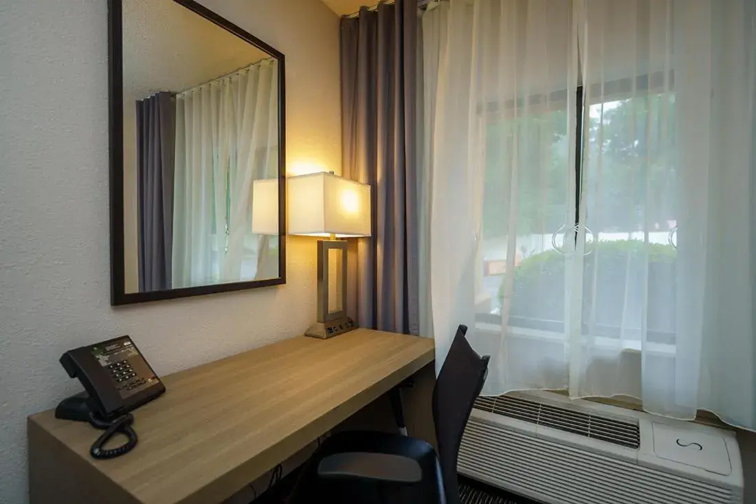 Wingate by Wyndham Brunswick GA I-95 Wingate by Wyndham Brunswick GA I-95