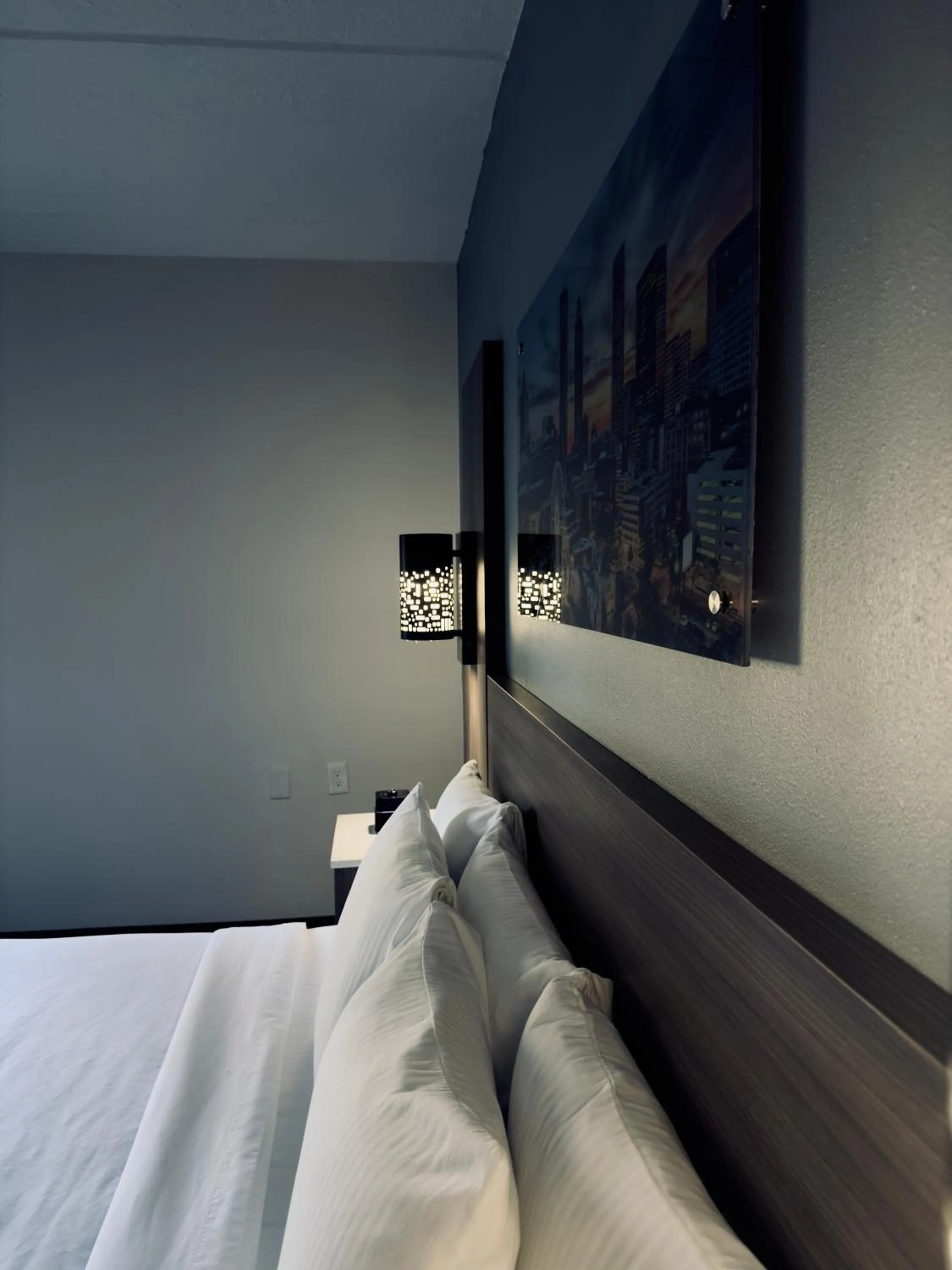 Bed in La Quinta by Wyndham Atlanta Roswell