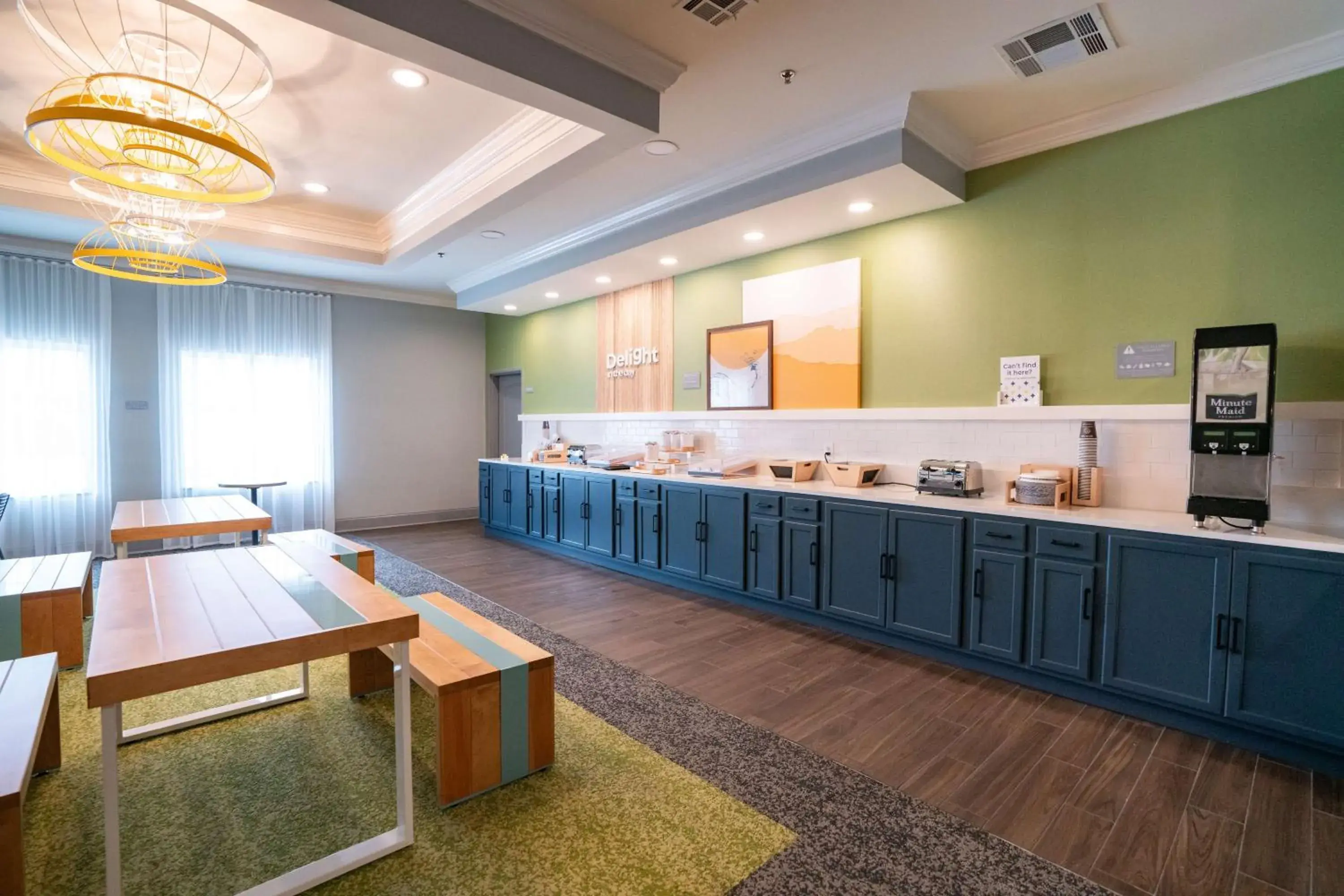 Breakfast in Spark by Hilton Brandon Breakfast in Spark by Hilton Brandon