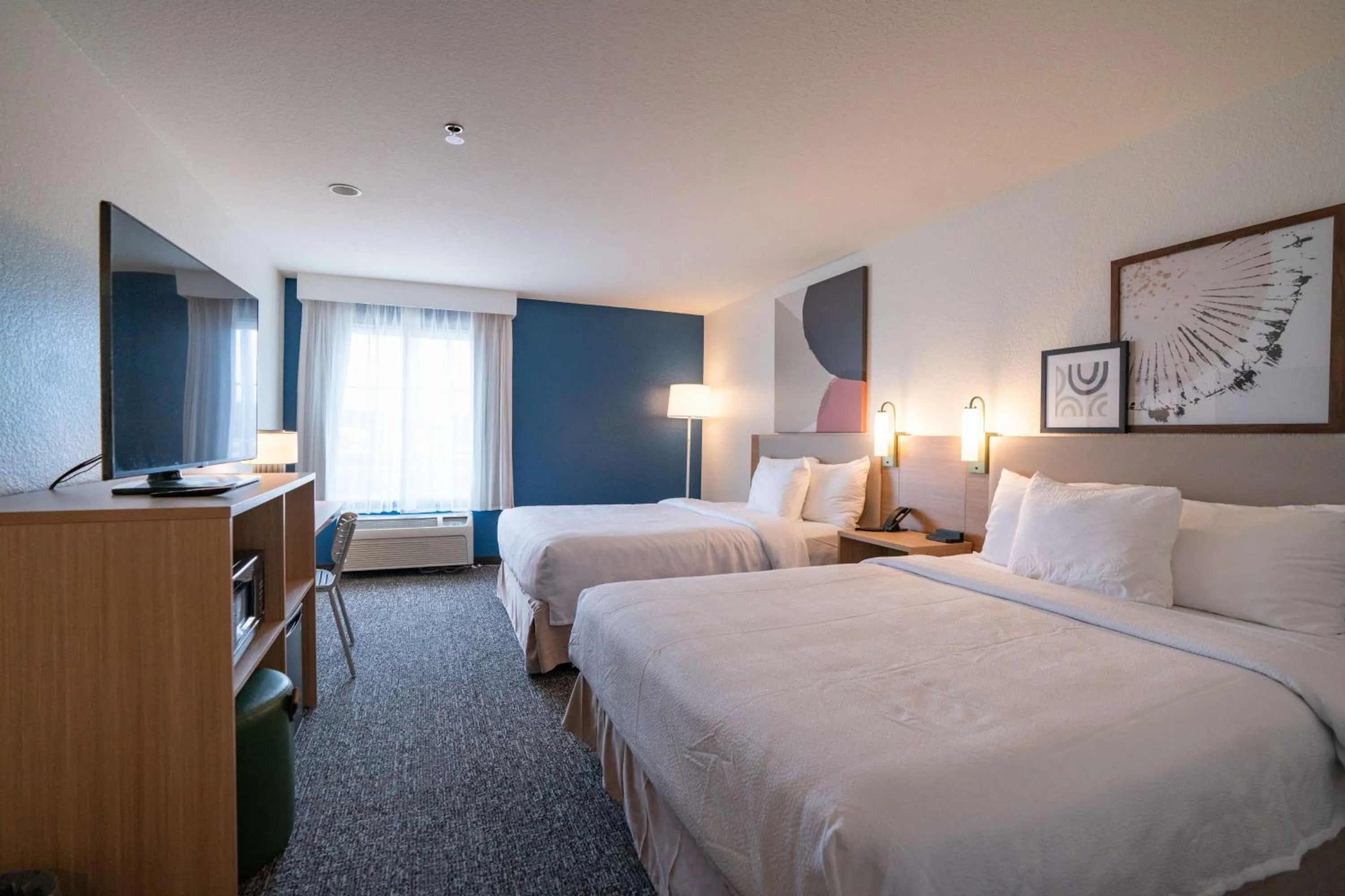 Bed in La Quinta by Wyndham Brandon Jackson Airport E