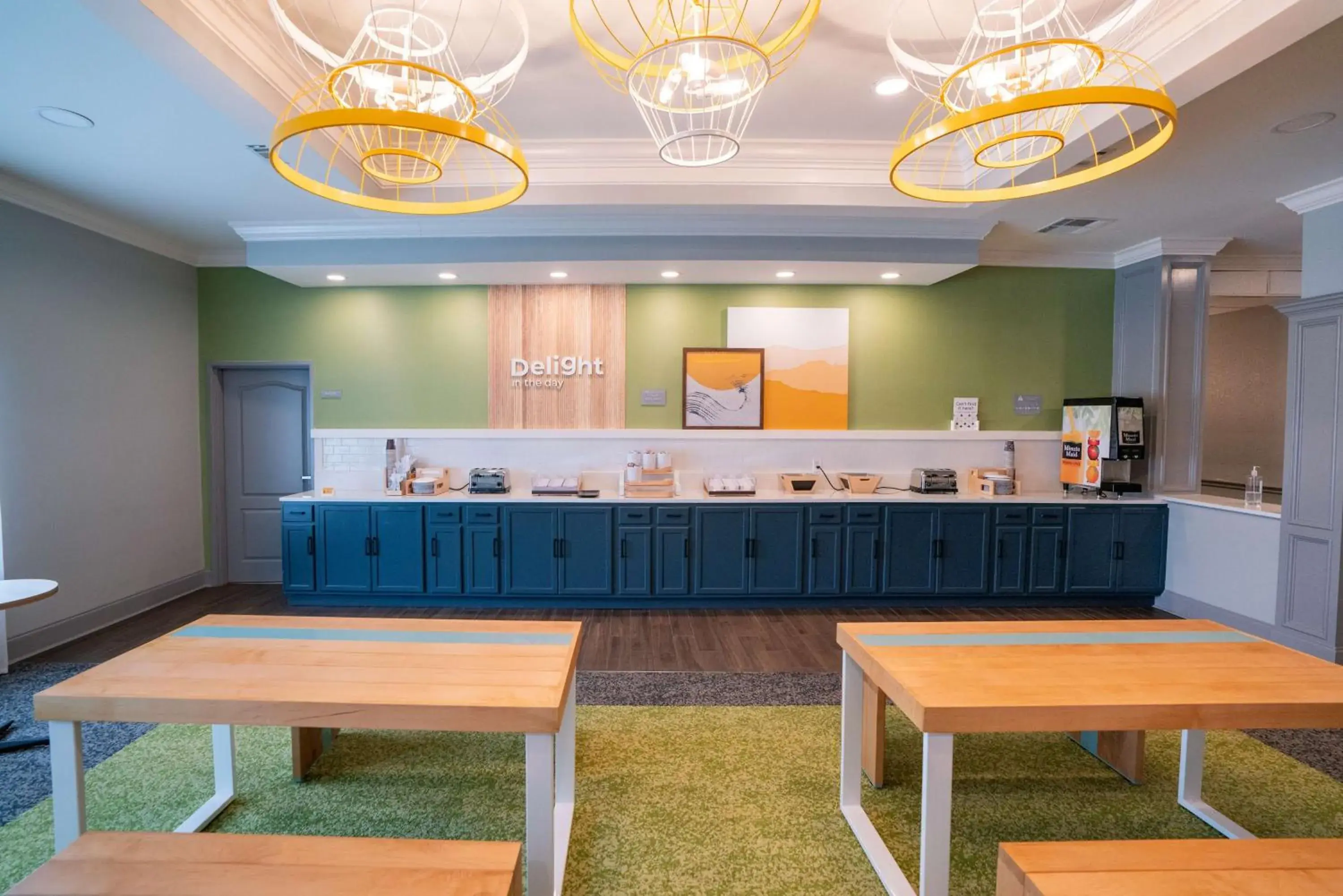 Breakfast in Spark by Hilton Brandon Breakfast in Spark by Hilton Brandon