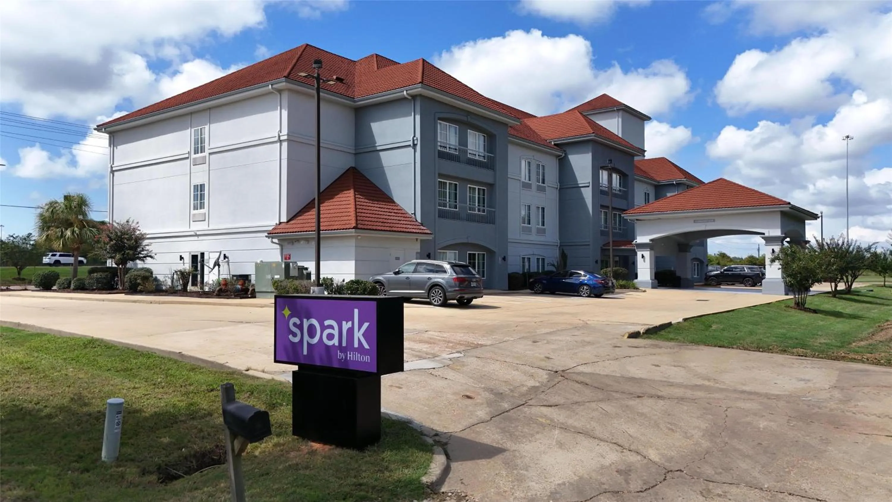 Property building in Spark by Hilton Brandon