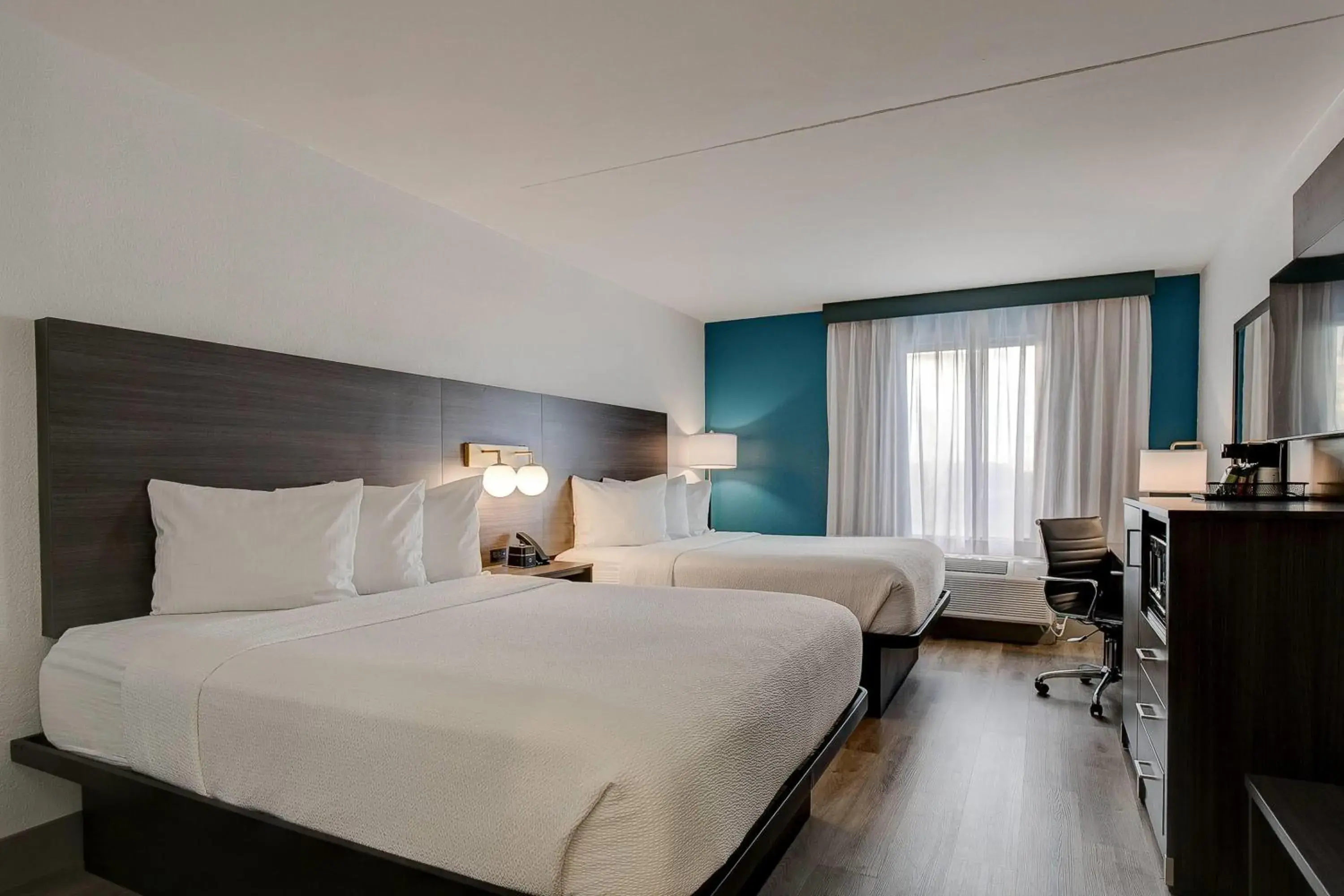 Photo of the whole room, Bed in La Quinta Inn by Wyndham Columbia SE Fort Jackson Photo of the whole room, Bed in La Quinta Inn by Wyndham Columbia SE Fort Jackson