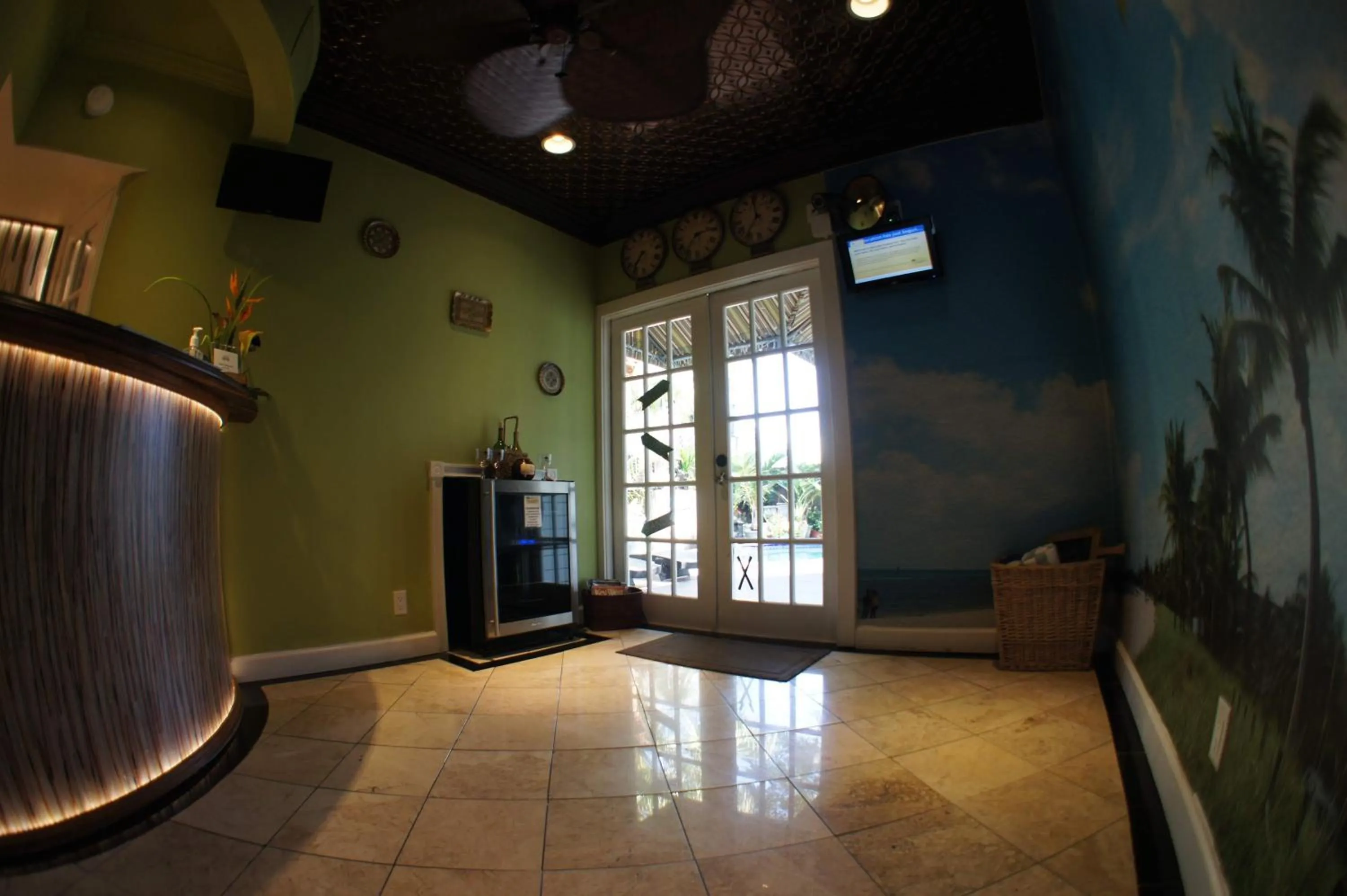 Lobby or reception in Seascape Tropical Inn