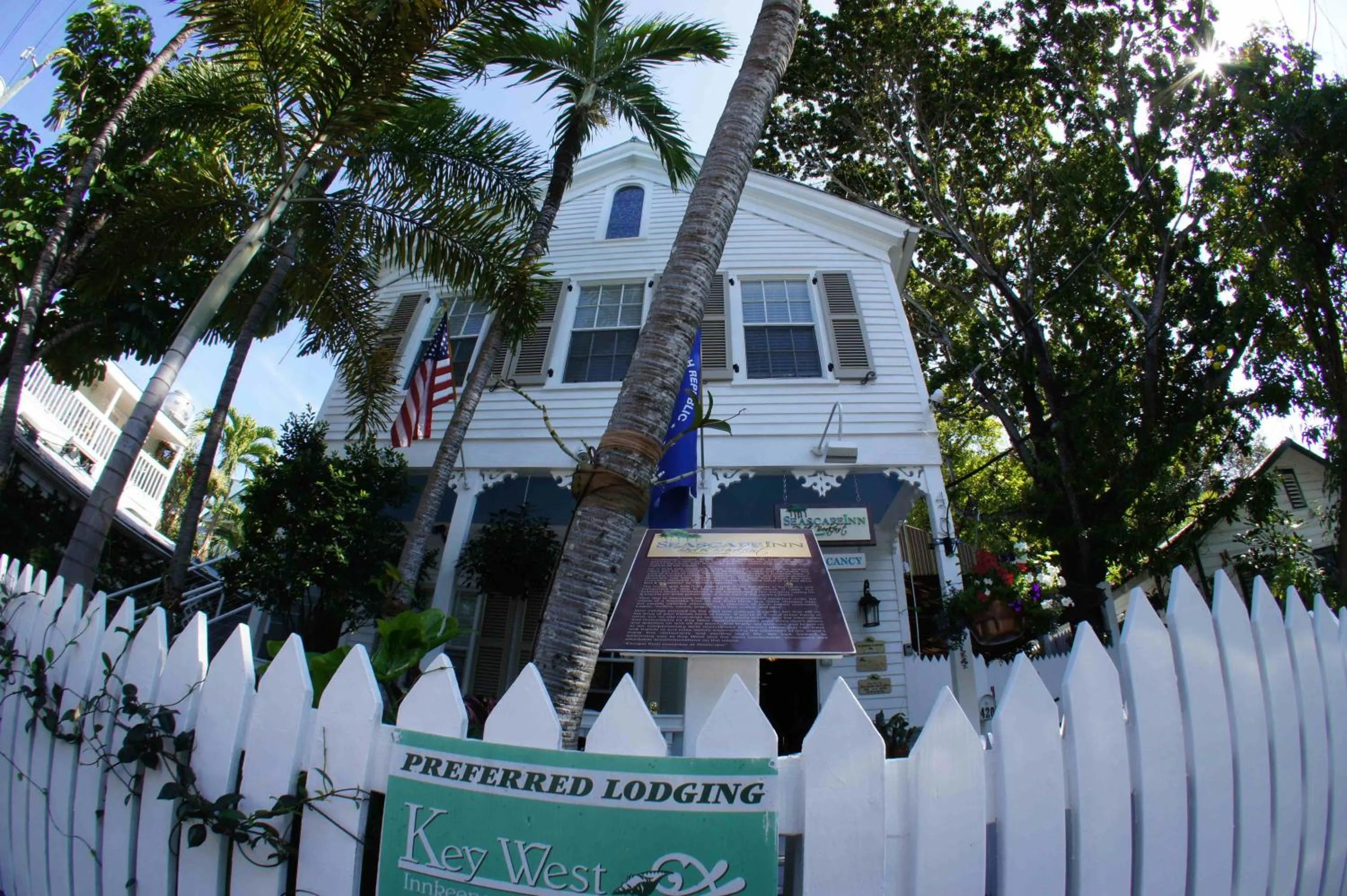 Facade/entrance in Seascape Tropical Inn