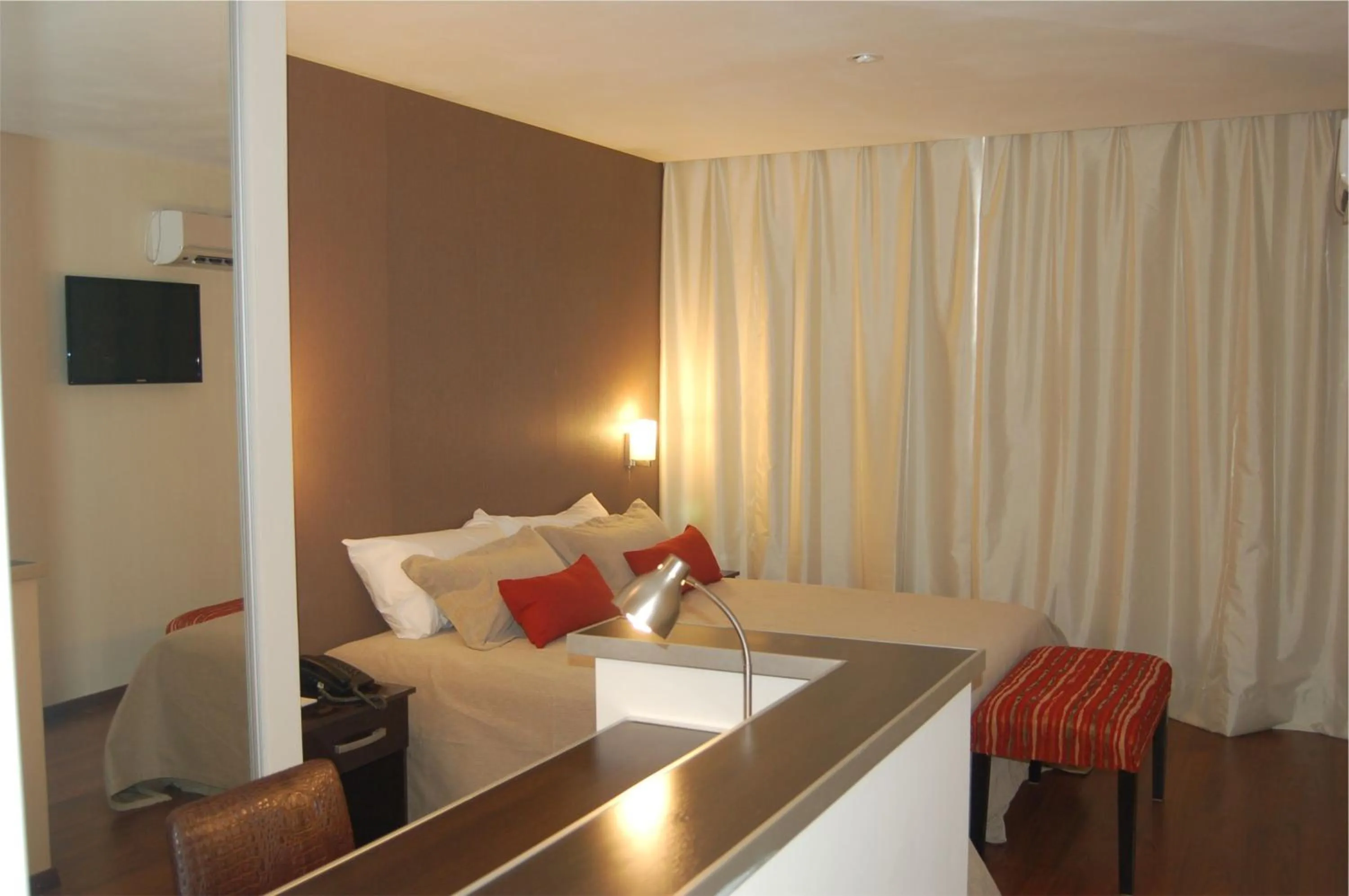 Bedroom, Bed in Hotel de la Cité