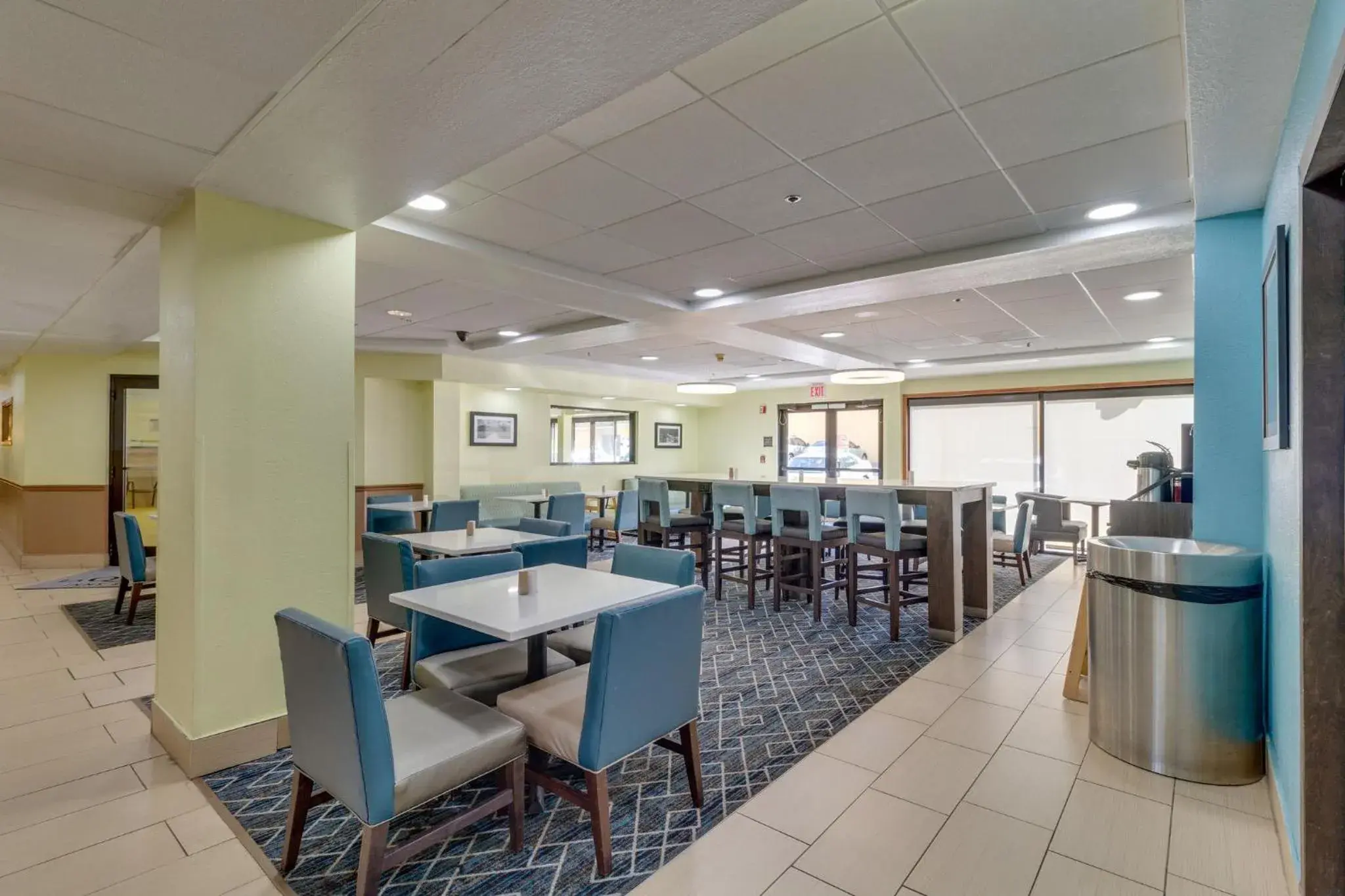 Restaurant/places to eat in La Quinta by Wyndham Sevierville / Kodak Restaurant/places to eat in La Quinta by Wyndham Sevierville / Kodak