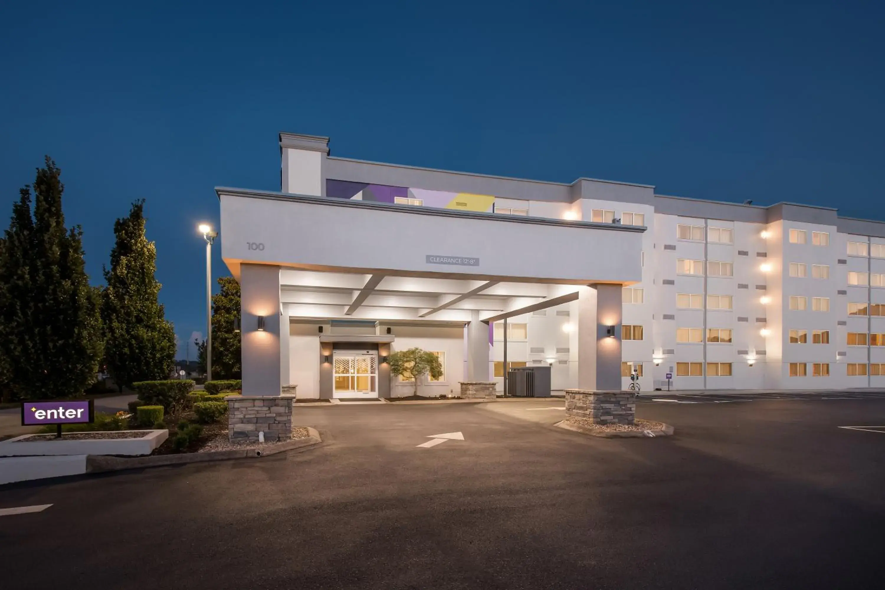 Facade/entrance in Spark by Hilton Chattanooga Downtown Facade/entrance in Spark by Hilton Chattanooga Downtown