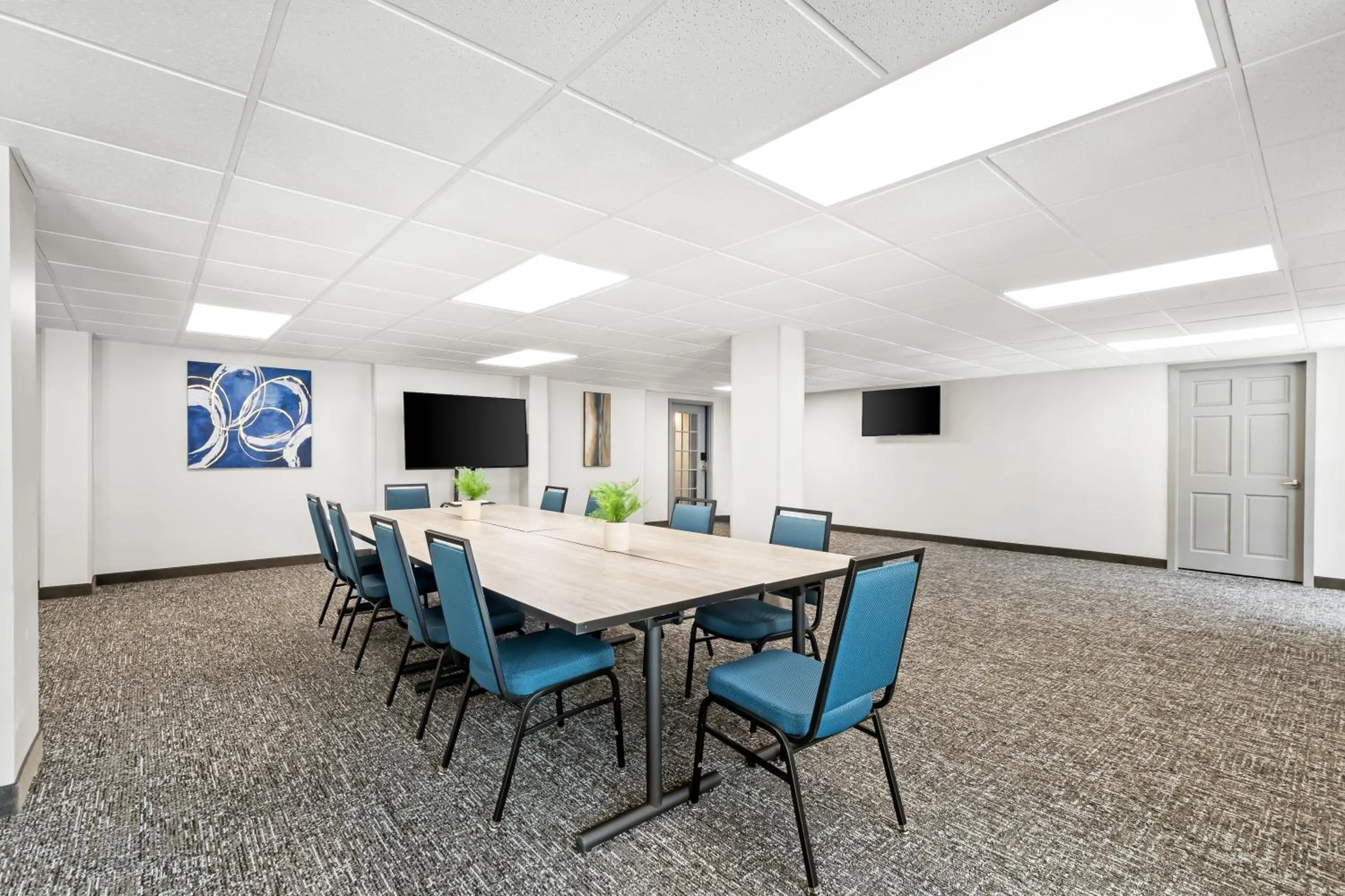 Meeting/conference room in Spark by Hilton Chattanooga Downtown