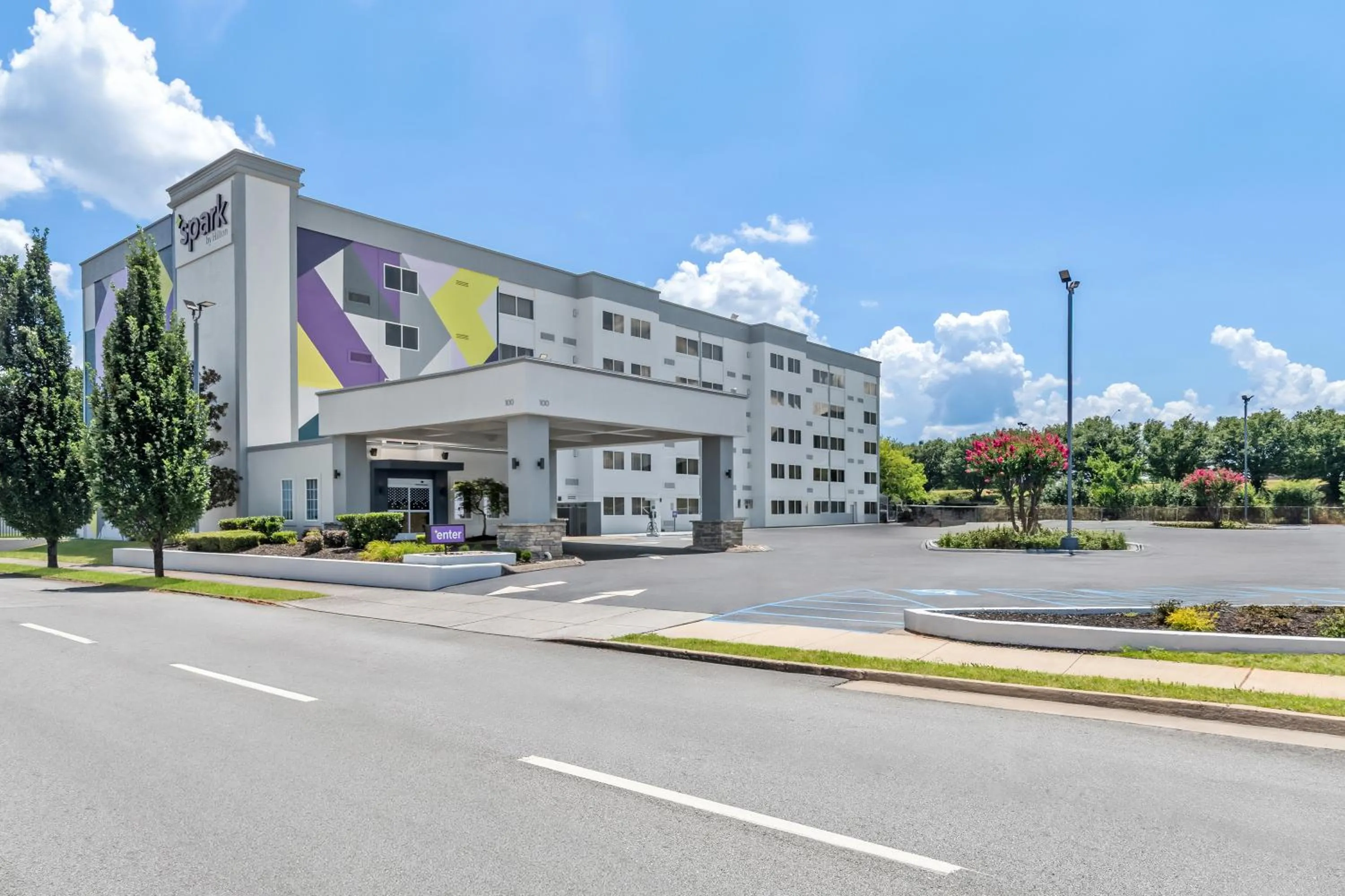 Facade/entrance in Spark by Hilton Chattanooga Downtown