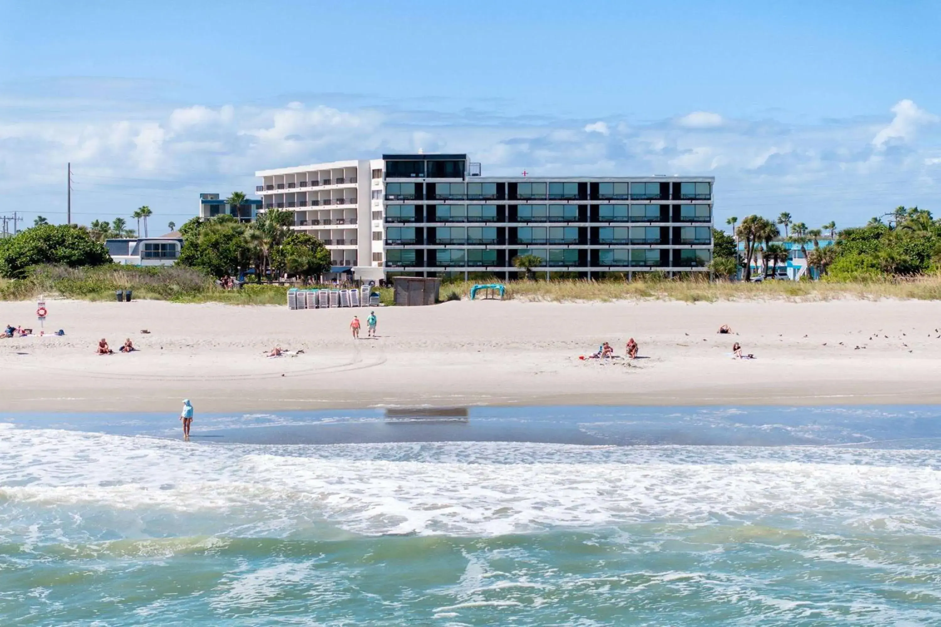 Property building in La Quinta by Wyndham Cocoa Beach Oceanfront Property building in La Quinta by Wyndham Cocoa Beach Oceanfront