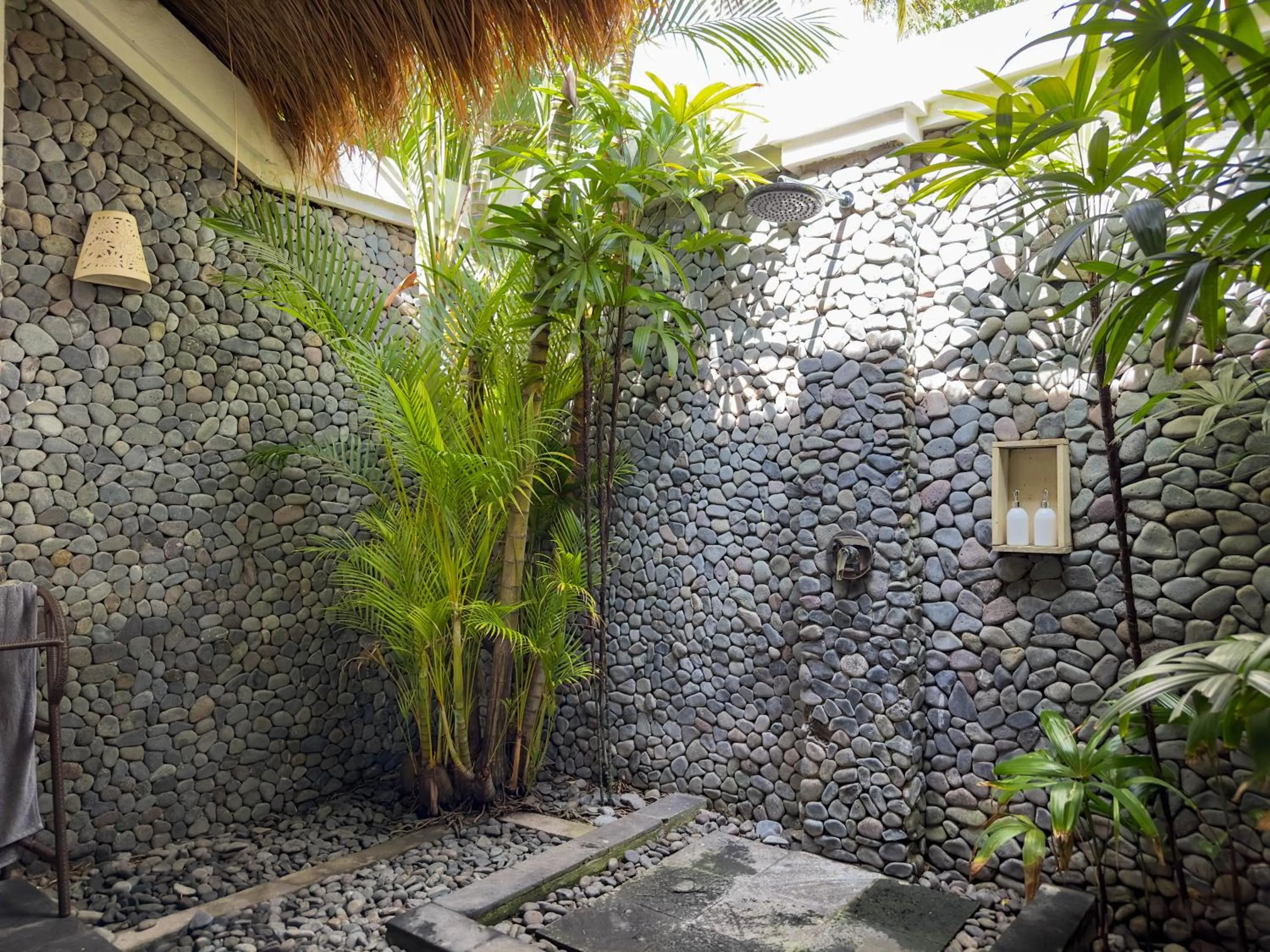 Shower in Villa Wilali