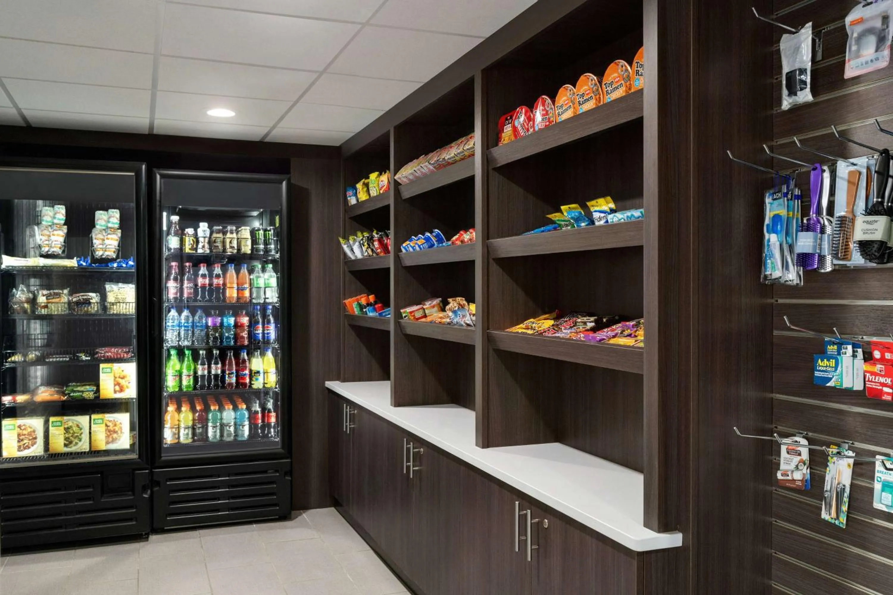 Food and drinks in La Quinta Inn Birmingham - Inverness