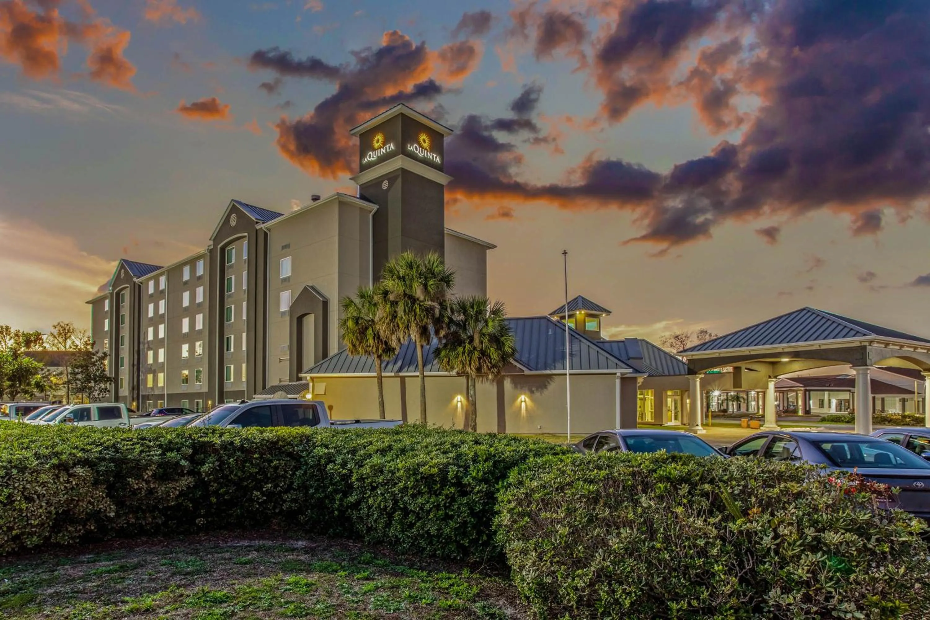 Property building in La Quinta Inn & Suites by Wyndham Panama City