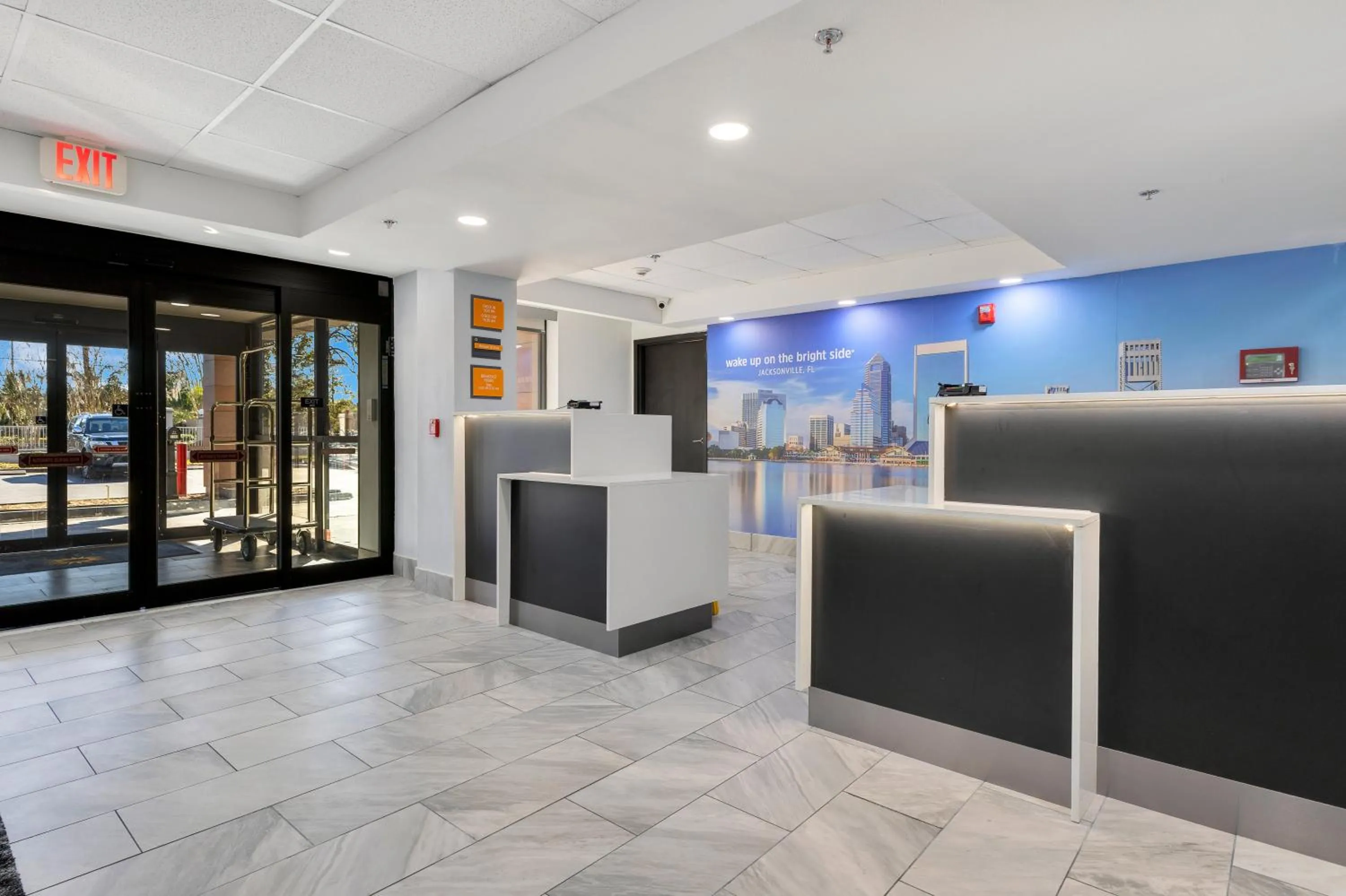Lobby or reception in La Quinta Inn & Suites by Wyndham Jacksonville Mandarin