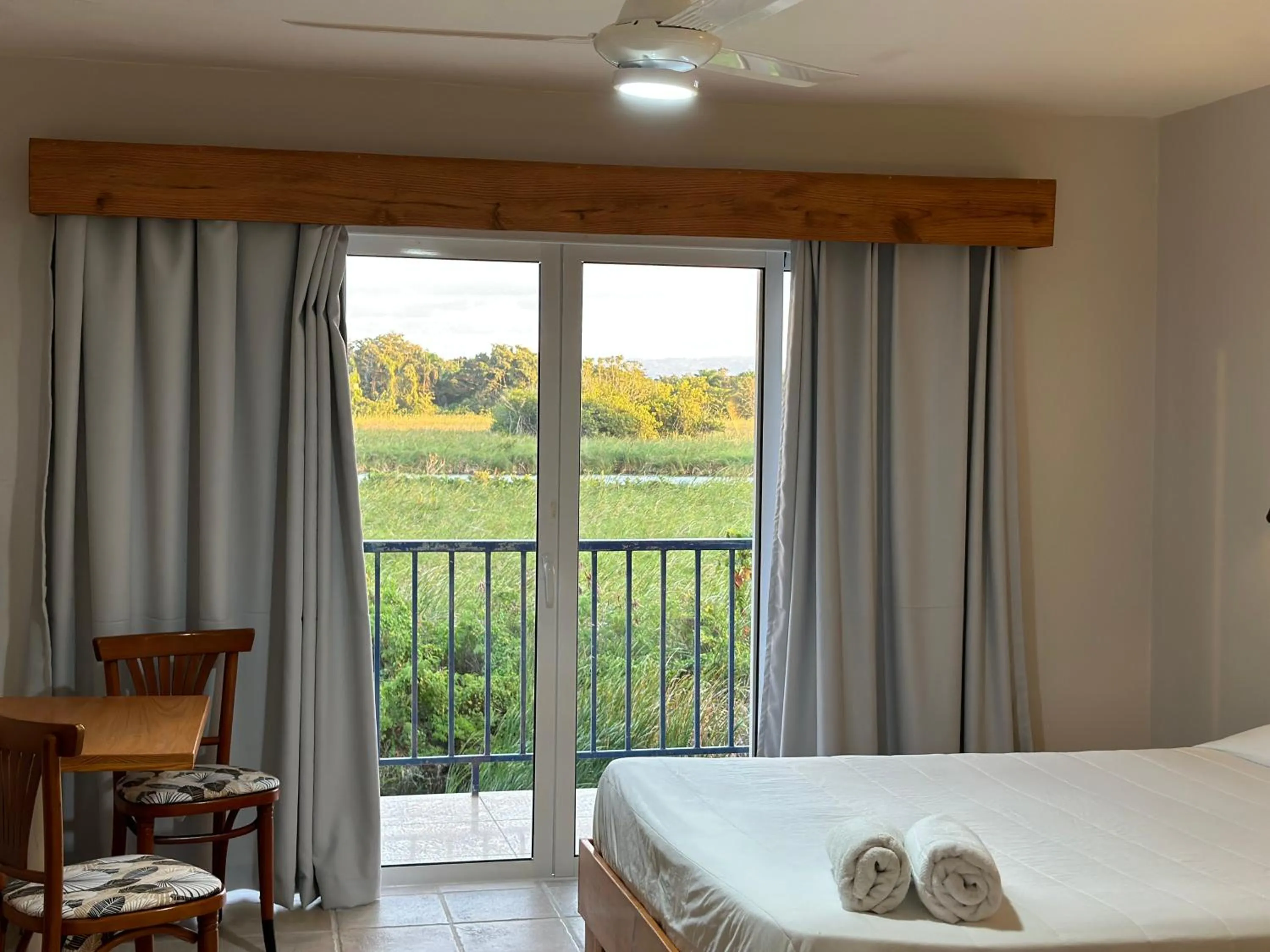 Photo of the whole room in El Kaoba