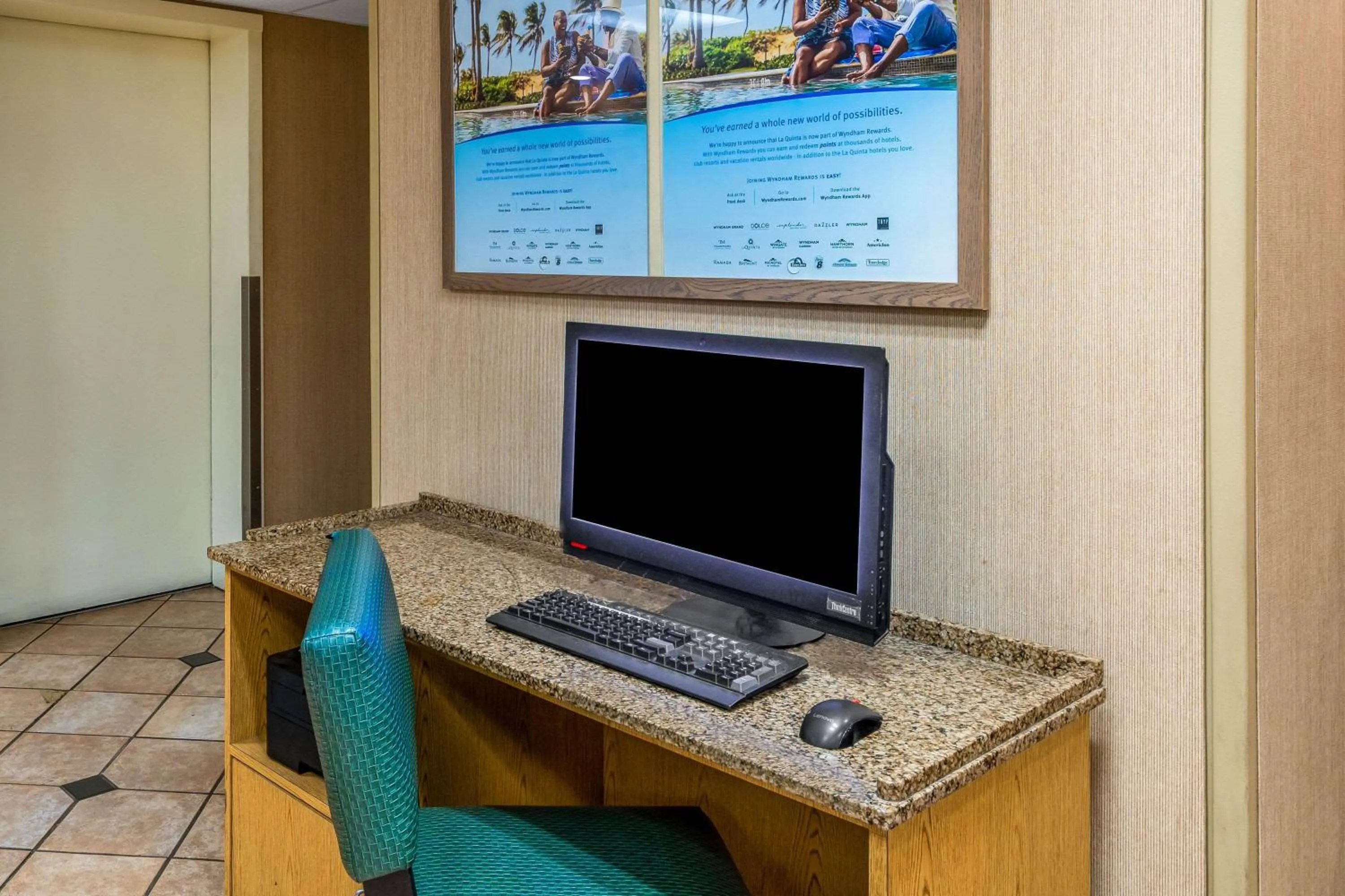 Business facilities in Baymont by Wyndham Meridian