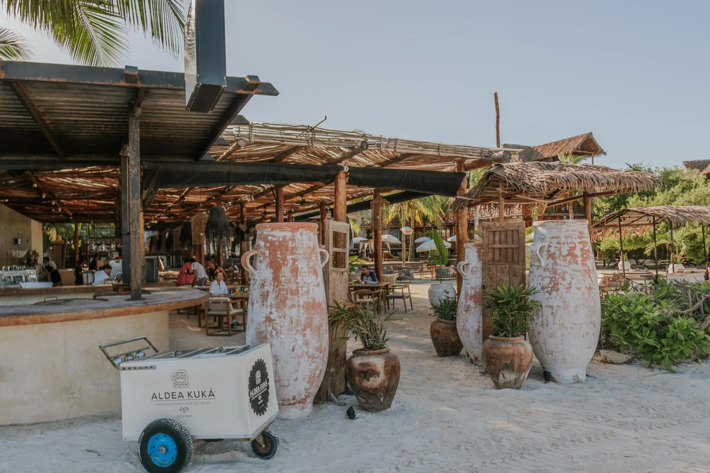 Restaurant/places to eat in Aldea Kuká, Luxury Eco Boutique Hotel