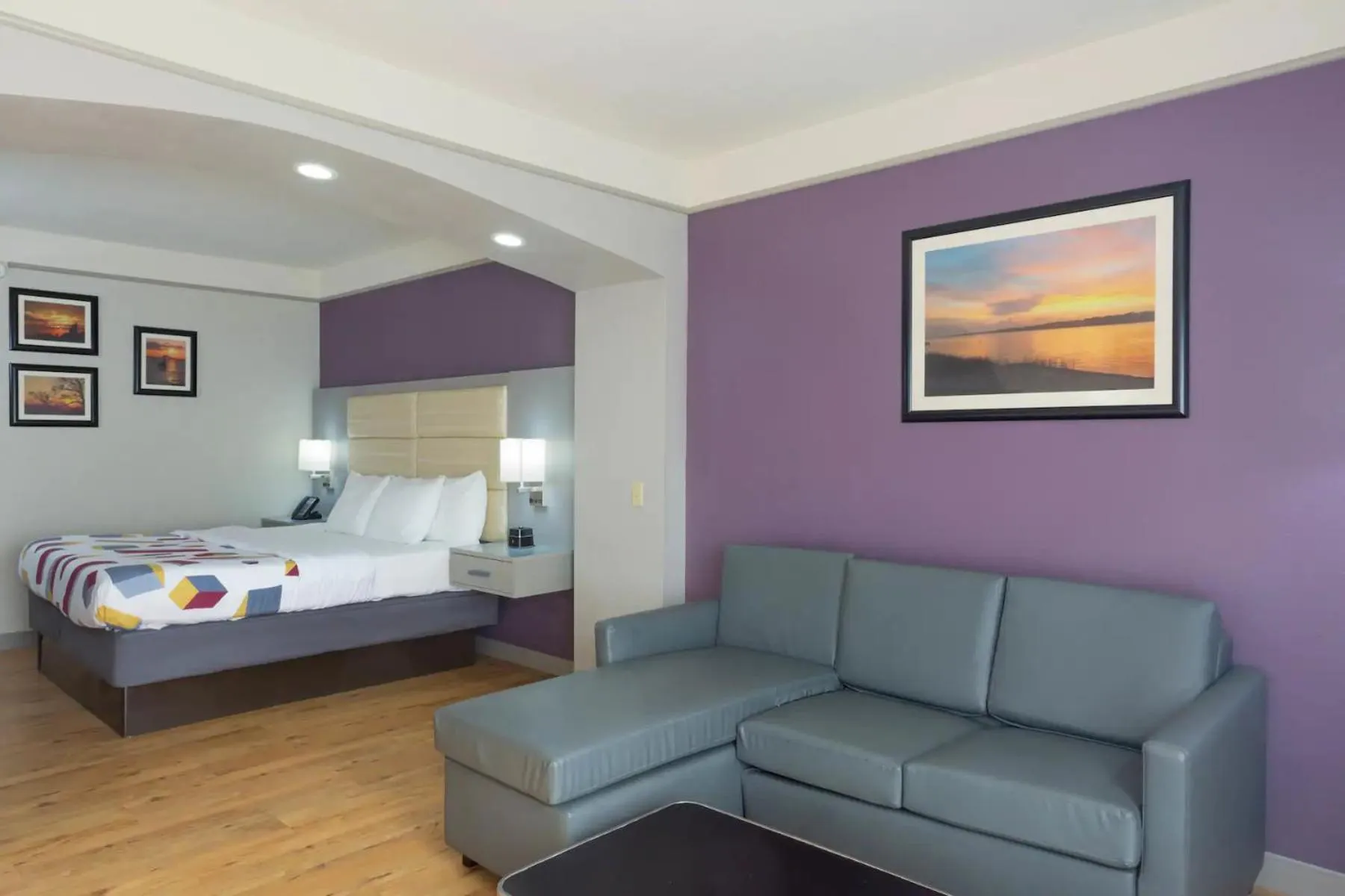 Bed in La Quinta by Wyndham Mobile - Daphne