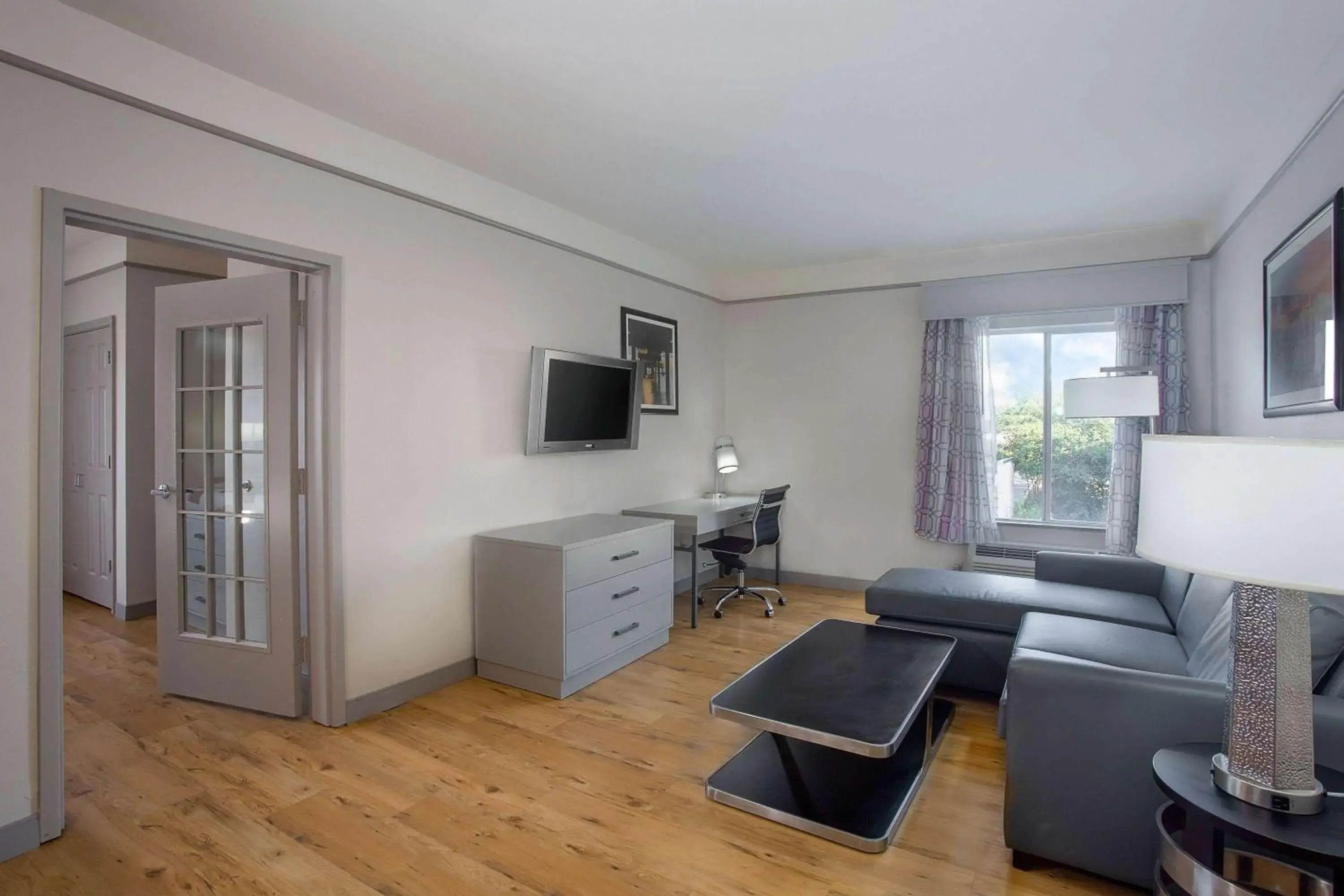 Deluxe King Suite in La Quinta by Wyndham Mobile - Daphne Deluxe King Suite in La Quinta by Wyndham Mobile - Daphne